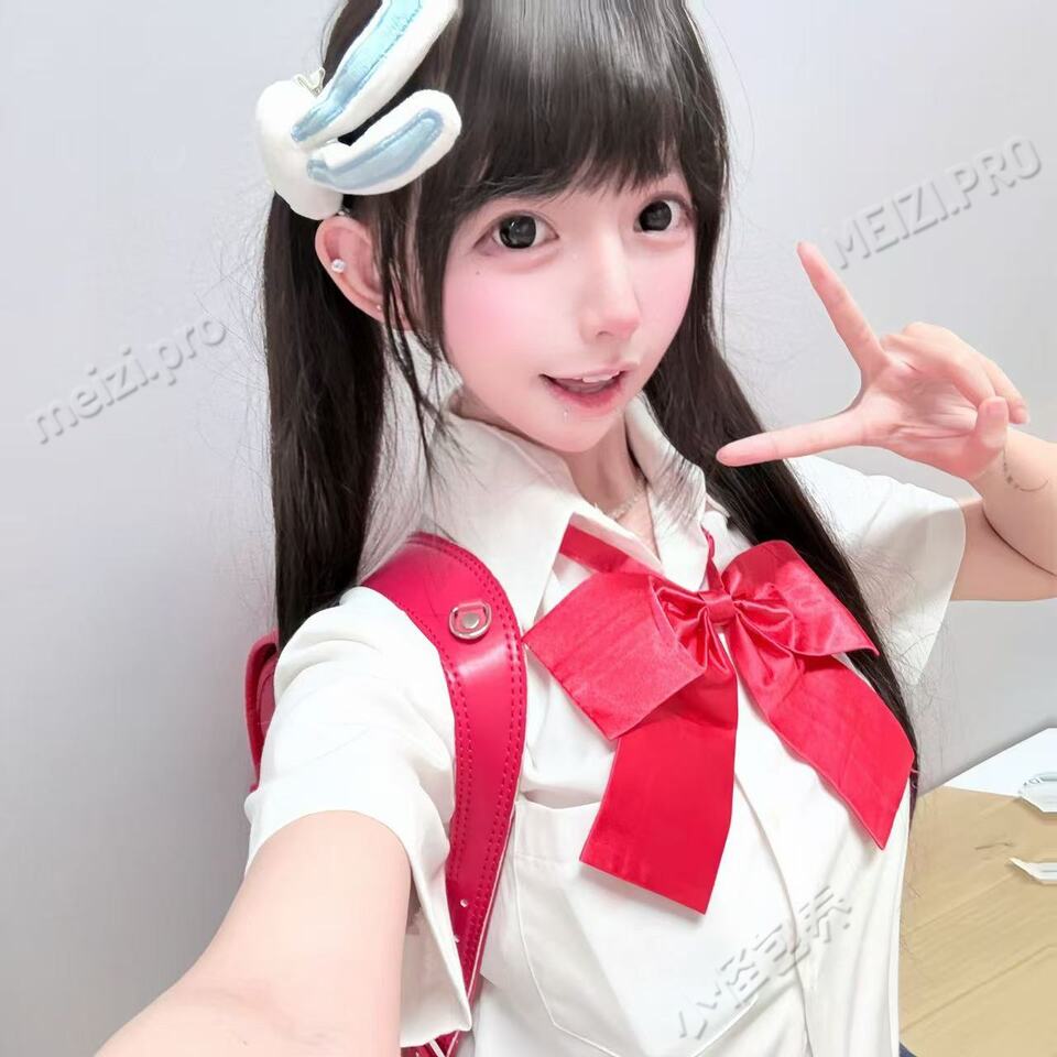 四川 成都 21岁 158cm 75 B杯 直播 脾气好 听话 声音好听 又甜 白虎 抽烟纹身:有纹身 SM:是 无套:可 口交:可 过夜:可 同居:否 可飞:可 价格:10 特点:脾气好 听话 声音好听 又甜 白虎