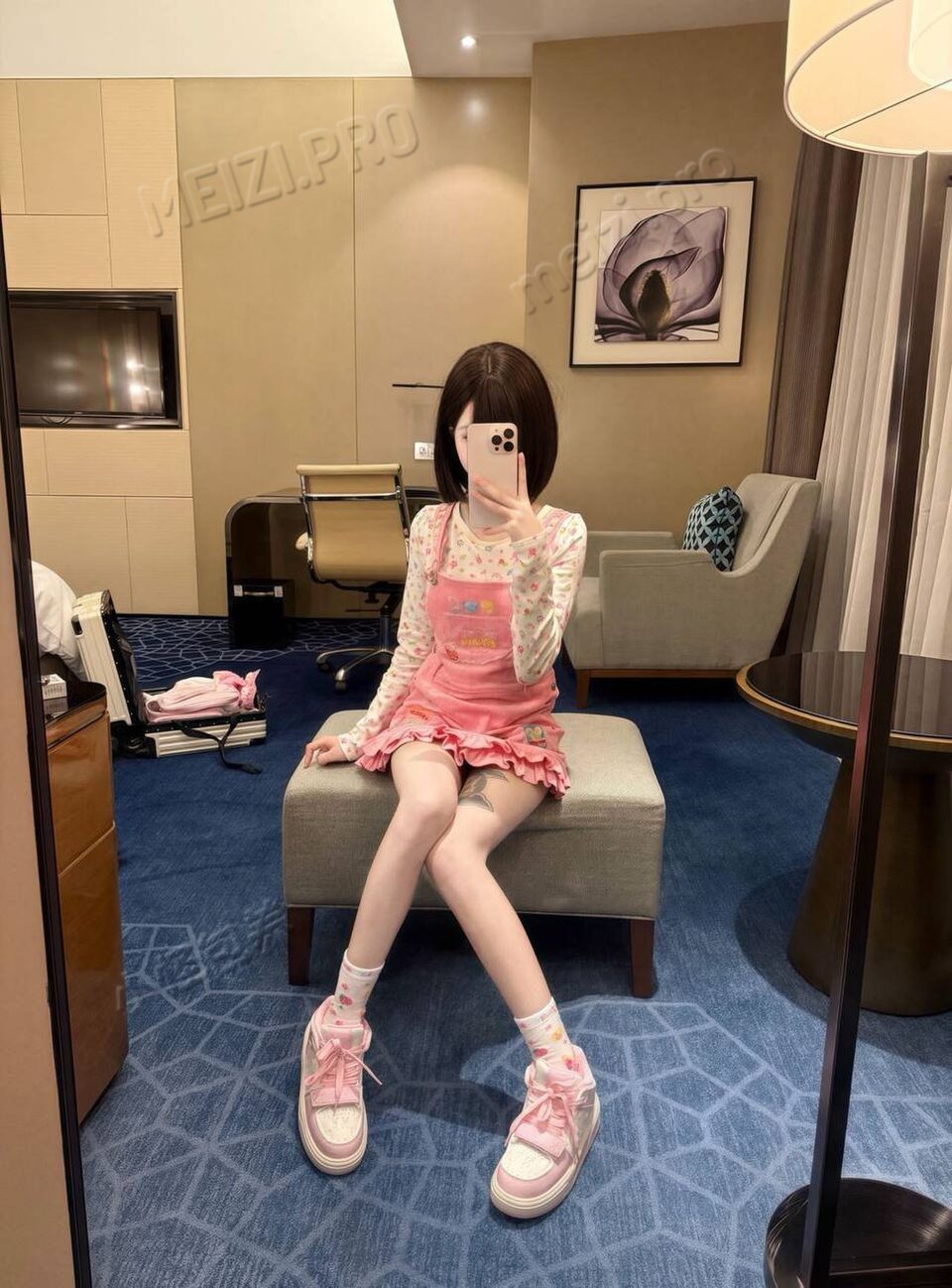 广东 广州 18岁 155cm 75 B杯 女生 好相处幽默 SM:是 无套:可 口交:可 过夜:可 同居:可 可飞:可 价格:15 特点:好相处幽默