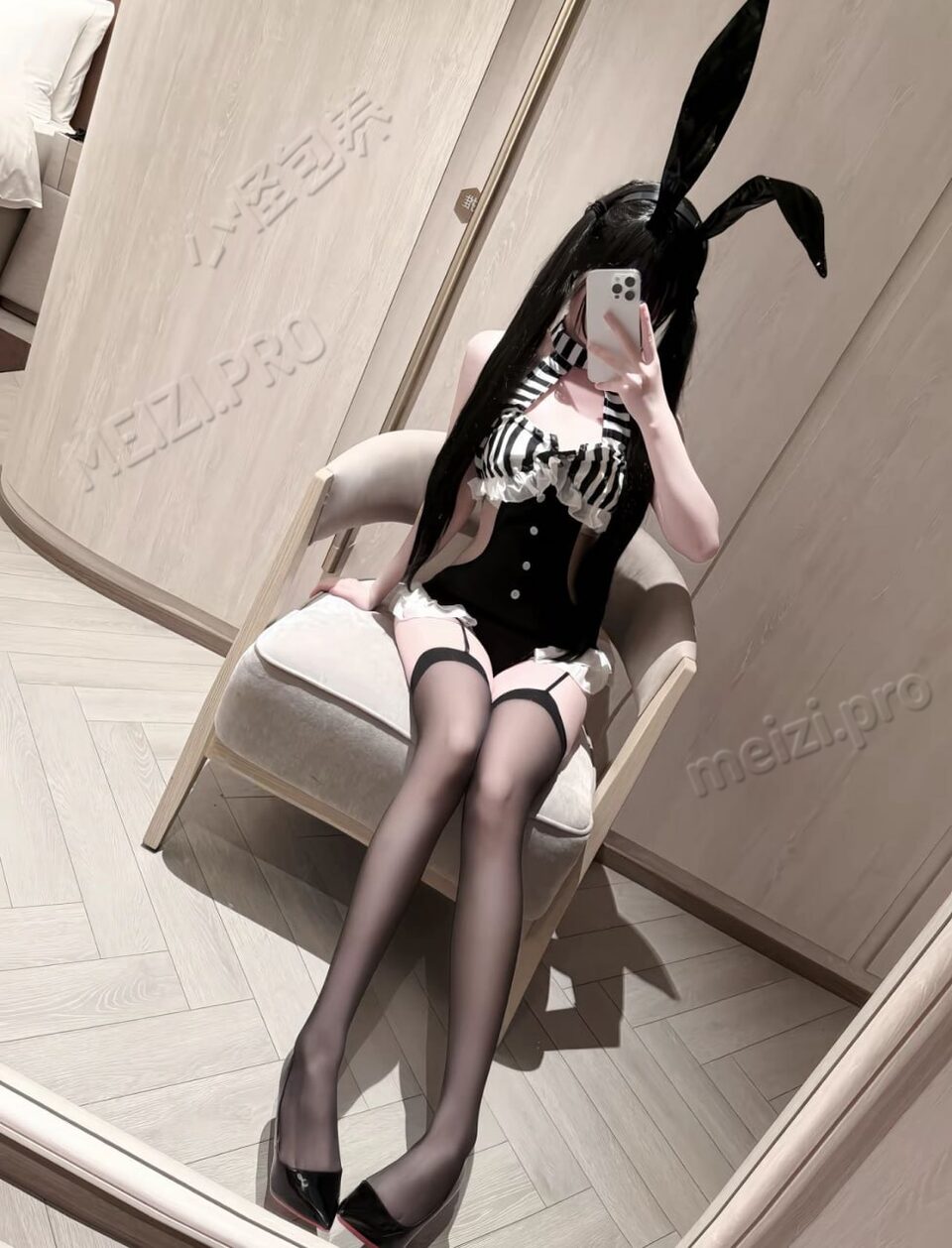 江苏 无锡 19岁 164cm 84 C杯 学生 皮肤白 皮肤好 会跳舞 纯新脸 纯原装 会喝酒 抽烟纹身:无 SM:否 无套:可 口交:可 过夜:否 同居:否 可飞:可 具体看情况 不港澳 价格:20 特点:皮肤白 皮肤好 会跳舞 纯新脸 纯原装 会喝酒