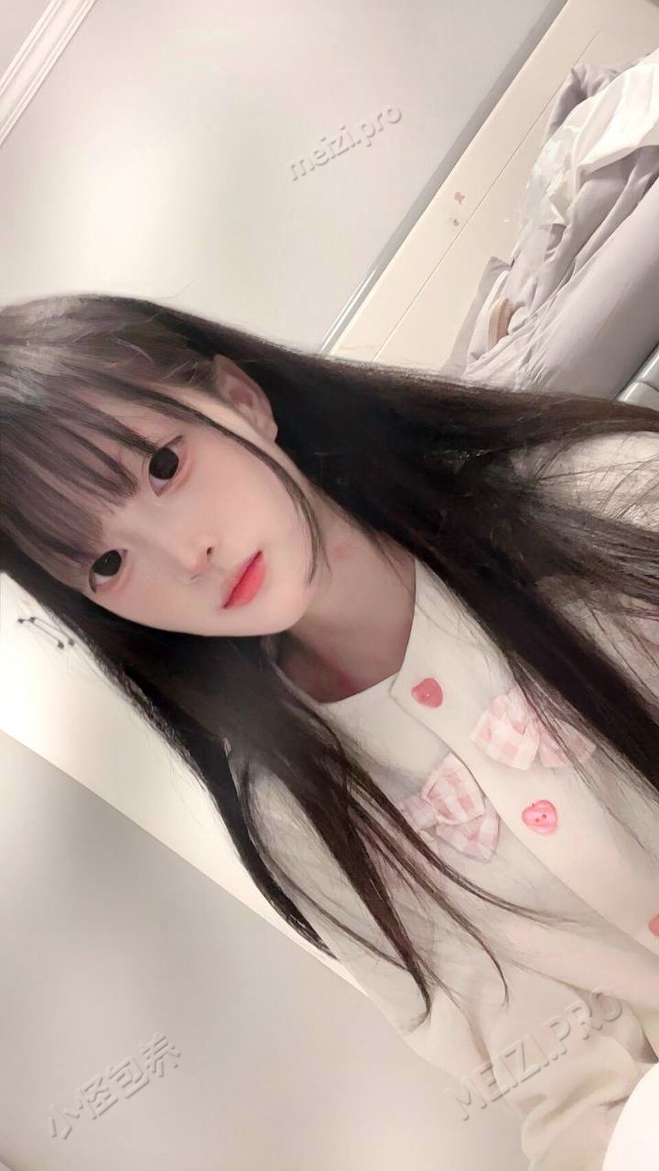 江西 南昌 17岁 170cm 87 A杯 学生 年轻活力，会哄人，会配合，下面特别紧，会长期提供情绪价值 抽烟纹身:可以不抽 无纹身 SM:否 无套:可 口交:可 过夜:可 同居:可 可飞:可 价格:6 特点:年轻活力，会哄人，会配合，下面特别紧，会长期提供情绪价值