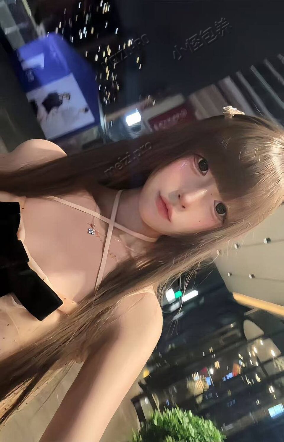 云南 昆明 18岁 158cm 38 B杯 美容 腿长胸大,放得开,能配合多种姿势,m属性众多,听话懂事,体贴不粘人,细心服务抚慰你的疲惫,贴心陪伴只专注此刻放松 抽烟纹身:无 SM:是 无套:可 口交:否 过夜:可 同居:否 可飞:可 价格:7 特点:腿长胸大,放得开,能配合多种姿势,m属性众多,听话懂事,体贴不粘人,细心服务抚慰你的疲惫,贴心陪伴只专注此刻放松