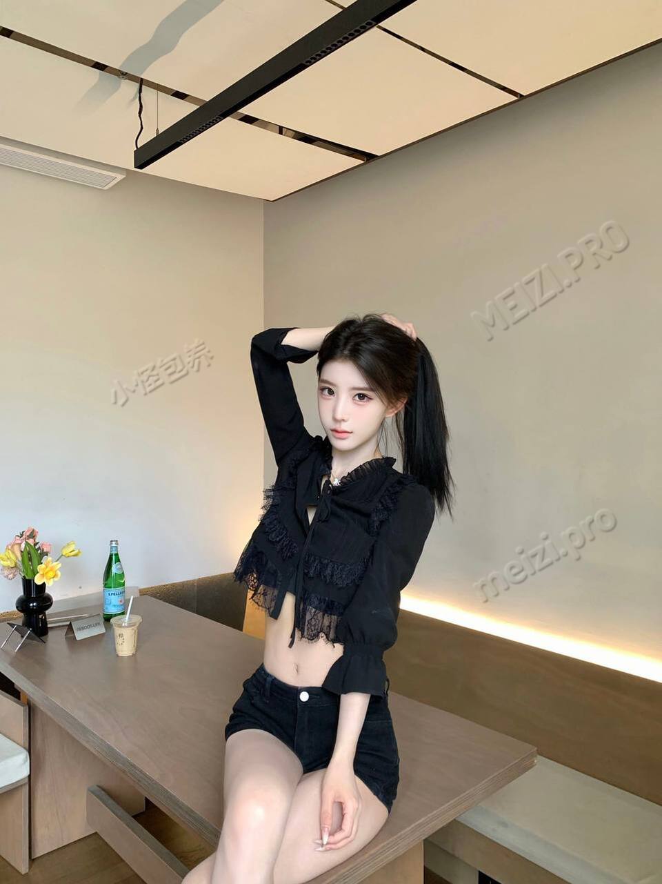 浙江 杭州 21岁 165cm 90 C杯 学生 清纯好看 SM:否 无套:否 口交:可 可飞:可 价格:45 特点:清纯好看
