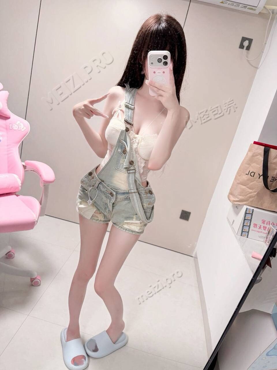 河南 郑州 18岁 158cm 88 B杯 无 超嫩 小粉b Q弹小屁股 会哭 还有很多不会需要多尝试 叫爸爸超狠 声音很甜美 年龄小 抽烟纹身:无 SM:可 无套:否 口交:可 过夜:可 同居:可 可飞:可 除港澳 价格:5 特点:超嫩 小粉b Q弹小屁股 会哭 还有很多不会需要多尝试 叫爸爸超狠 声音很甜美 年龄小