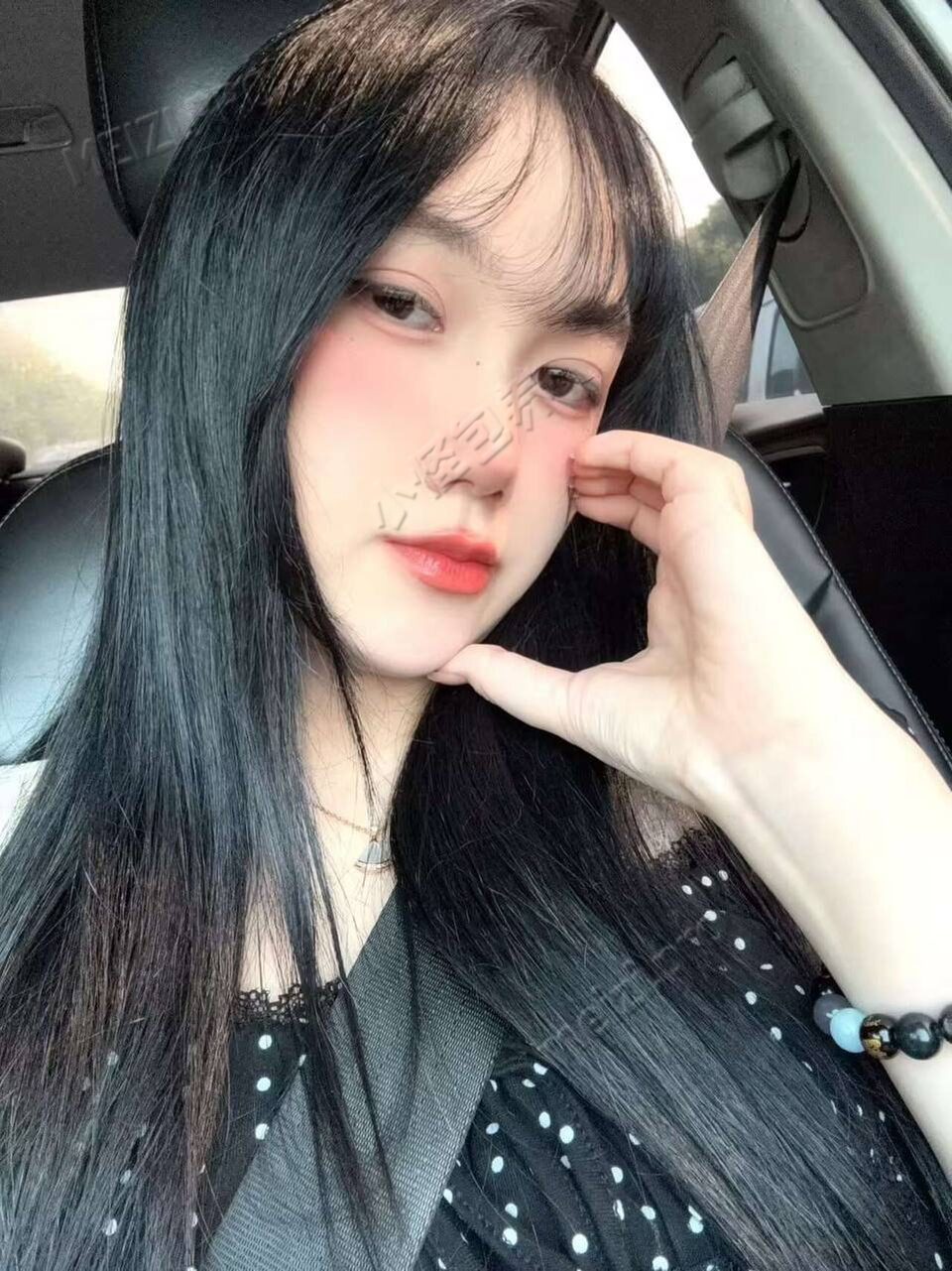 广东 深圳 23岁 167cm 54 F杯 服装店长 清纯可爱,性格好有分寸,总能精准给予情绪价值与温暖陪伴,娇小玲珑,可盐可甜,活泼开朗,待开发更多的新玩法 抽烟纹身:有纹身 SM:是 无套:否 口交:可 过夜:可 同居:否 可飞:否 价格:10 特点:清纯可爱,性格好有分寸,总能精准给予情绪价值与温暖陪伴,娇小玲珑,可盐可甜,活泼开朗,待开发更多的新玩法