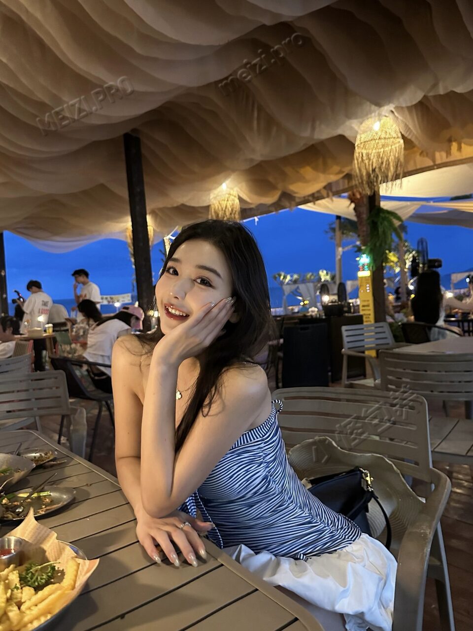 辽宁 大连 21岁 160cm 90 A杯 女生 拥有令人一眼沦陷的高颜值与精致五官,气质吸睛夺目;性格温柔随和、好脾气易相处,私底下接受度极高,各种玩法与需求都能贴心配合、放得开,将赏心悦目的高颜值与极具掌控感的深度互动完美融为一体 SM:是 无套:否 口交:可 过夜:可 同居:否 可飞:否 价格:20 特点:拥有令人一眼沦陷的高颜值与精致五官,气质吸睛夺目;性格温柔随和、好脾气易相处,私底下接受度极高,各种玩法与需求都能贴心配合、放得开,将赏心悦目的高颜值与极具掌控感的深度互动完美融为一体
