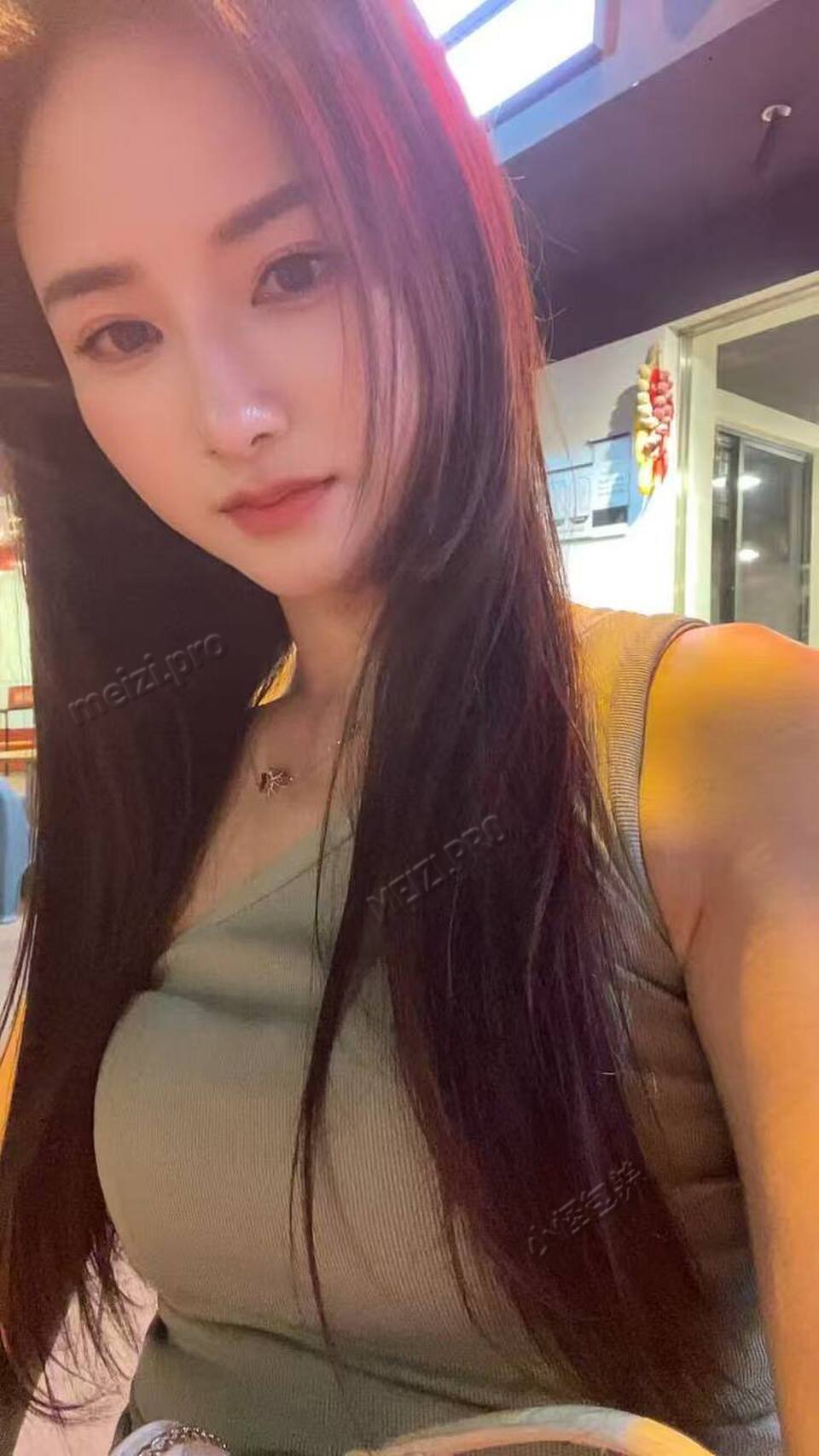 浙江 义乌 30岁 155cm 84 A杯 工作 会撒撒娇 抽烟纹身:不抽烟有纹身 SM:否 无套:否 口交:否 过夜:可 同居:可 可飞:不能外省可港澳 价格:2 特点:会撒撒娇