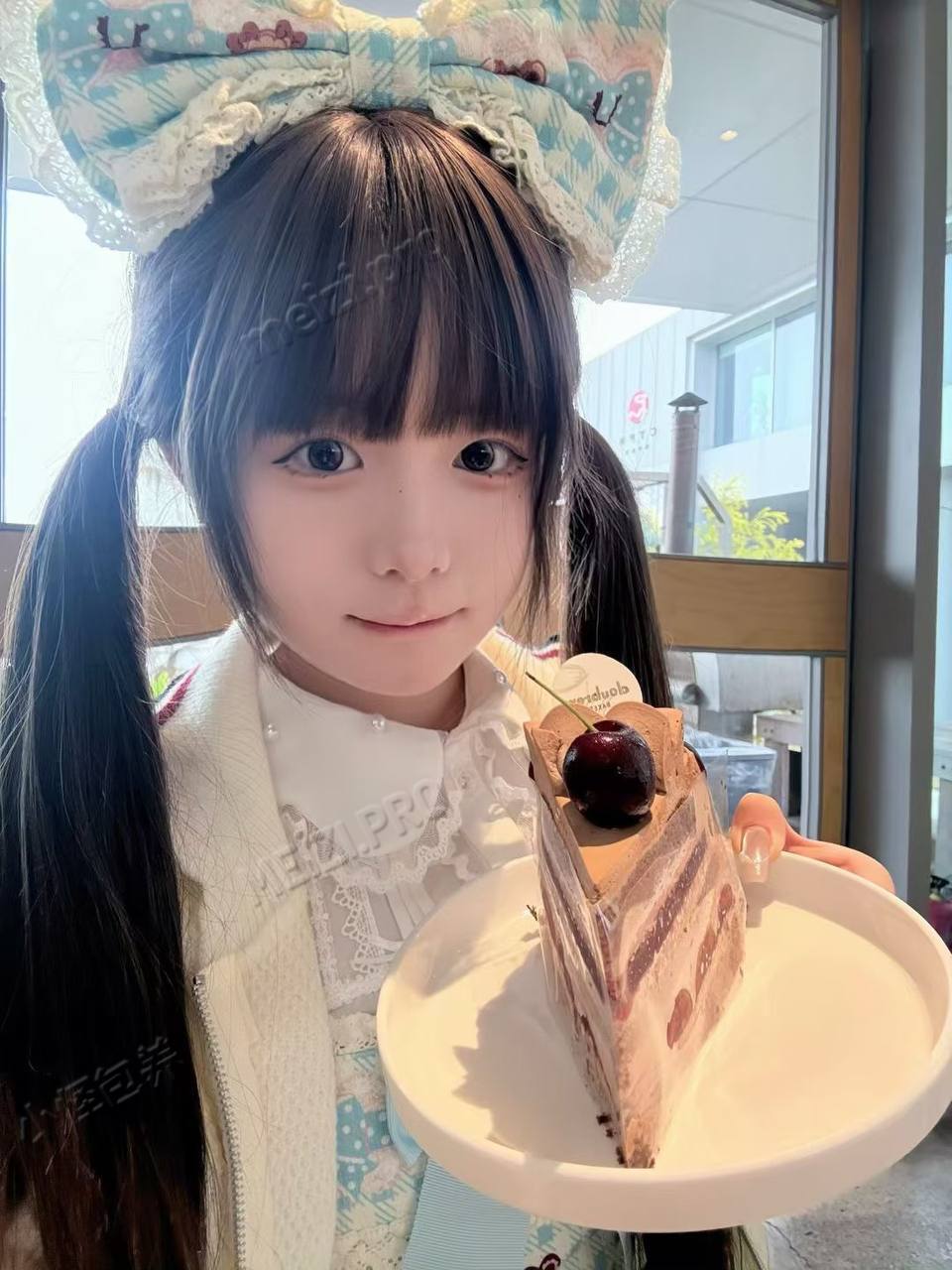 浙江 杭州 18岁 160cm 83 B杯 女生 长相自然可爱 性格活泼 爱运动 会书法 私下爱cos 自带纯欲甜妹+二次元少女感 抽烟纹身:无 SM:是 无套:可 口交:可 过夜:可 同居:可 可飞:可 其他城市 价格:7-10 特点:长相自然可爱 性格活泼 爱运动 会书法 私下爱cos 自带纯欲甜妹+二次元少女感