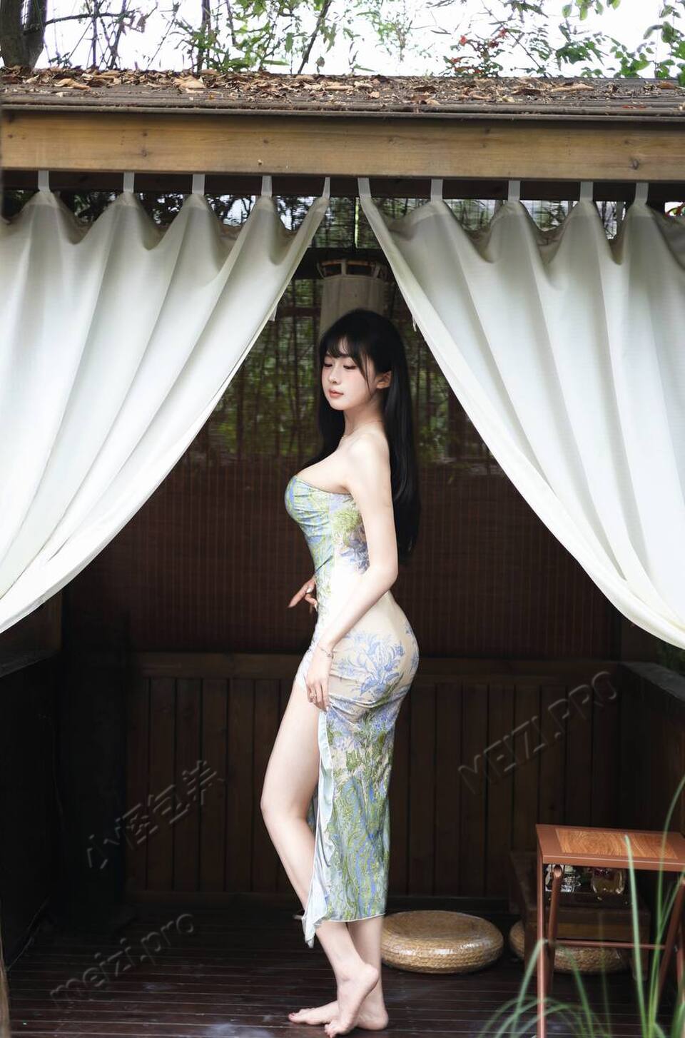 河南 郑州 20岁 178cm 120 E杯 学生 听话懂事 无整 配合度高 SM:是 无套:可 口交:可 过夜:可 同居:可 可飞:可 其他城市 国外 价格:18 特点:听话懂事 无整 配合度高