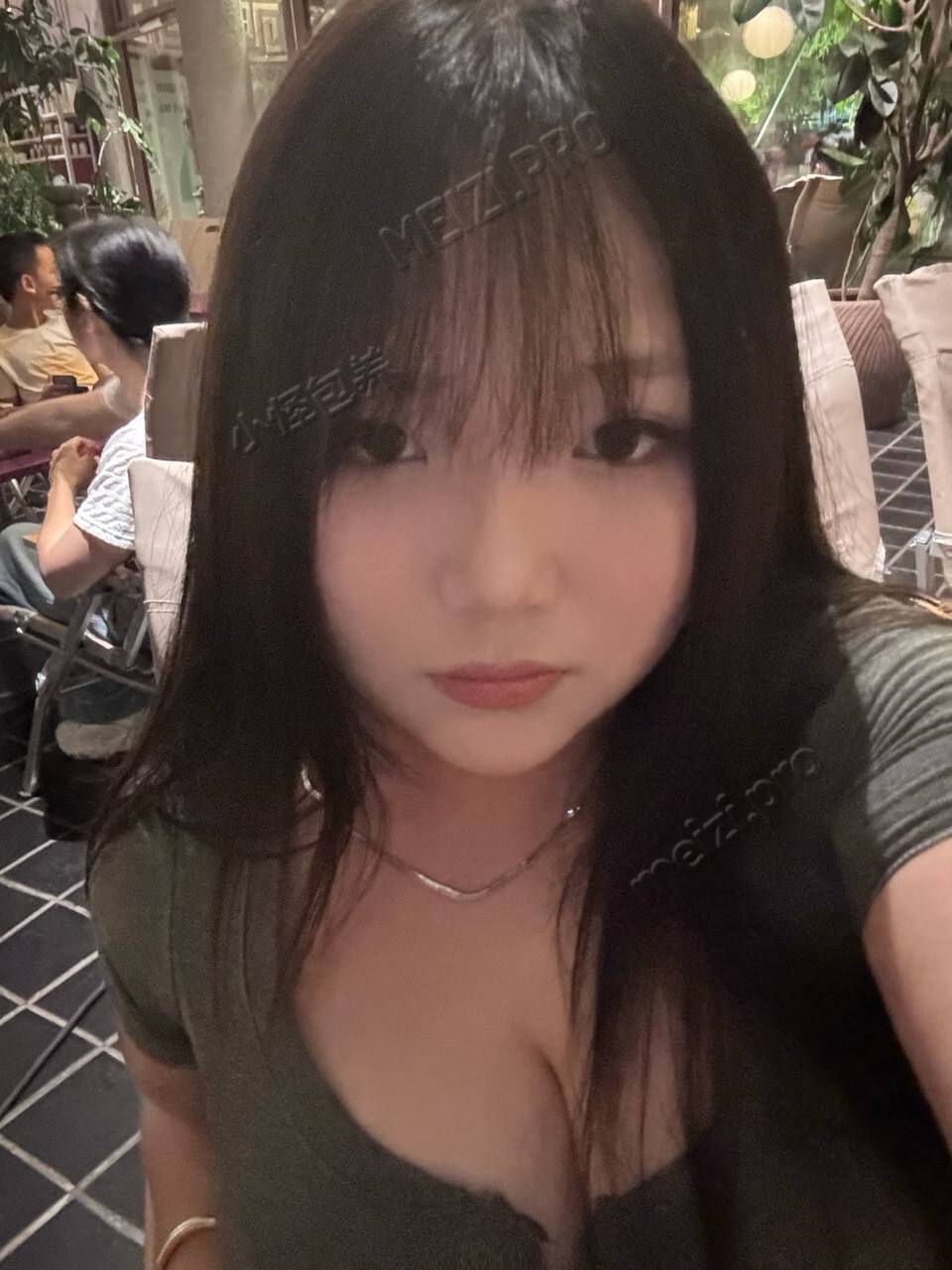 湖北 武汉 21岁 155cm 130 D杯 剧本杀 性格好 身材好 有属性m SM:是 无套:否 口交:可 过夜:可 可飞:可以 价格:15 特点:性格好 身材好 有属性m