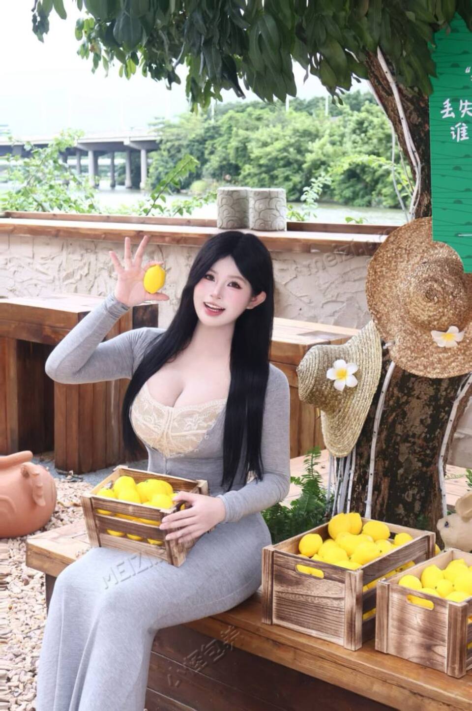 广东 广州 19岁 166cm 60 E杯 白虎、水多高潮会喷、欧美身材比例超绝、丰乳翘臀梨型身材、开朗活泼反差、乖巧听话、会舞蹈钢琴画画、很会提供情绪价值 SM:可 无套:可 口交:可 过夜:可 可飞:可 价格:8 特点:白虎、水多高潮会喷、欧美身材比例超绝、丰乳翘臀梨型身材、开朗活泼反差、乖巧听话、会舞蹈钢琴画画、很会提供情绪价值