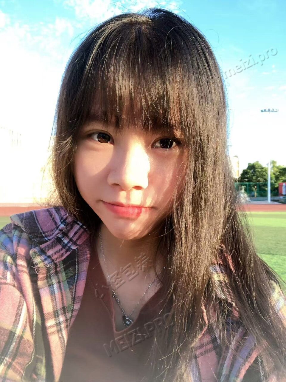 广西 崇左 21岁 150cm 82 B杯 学生 听话，干净，妹妹第一次做这个，没有化妆 SM:否 无套:否 口交:否 过夜:可 同居:否 可飞:近一点的可以 价格:4.5 特点:听话，干净，妹妹第一次做这个，没有化妆