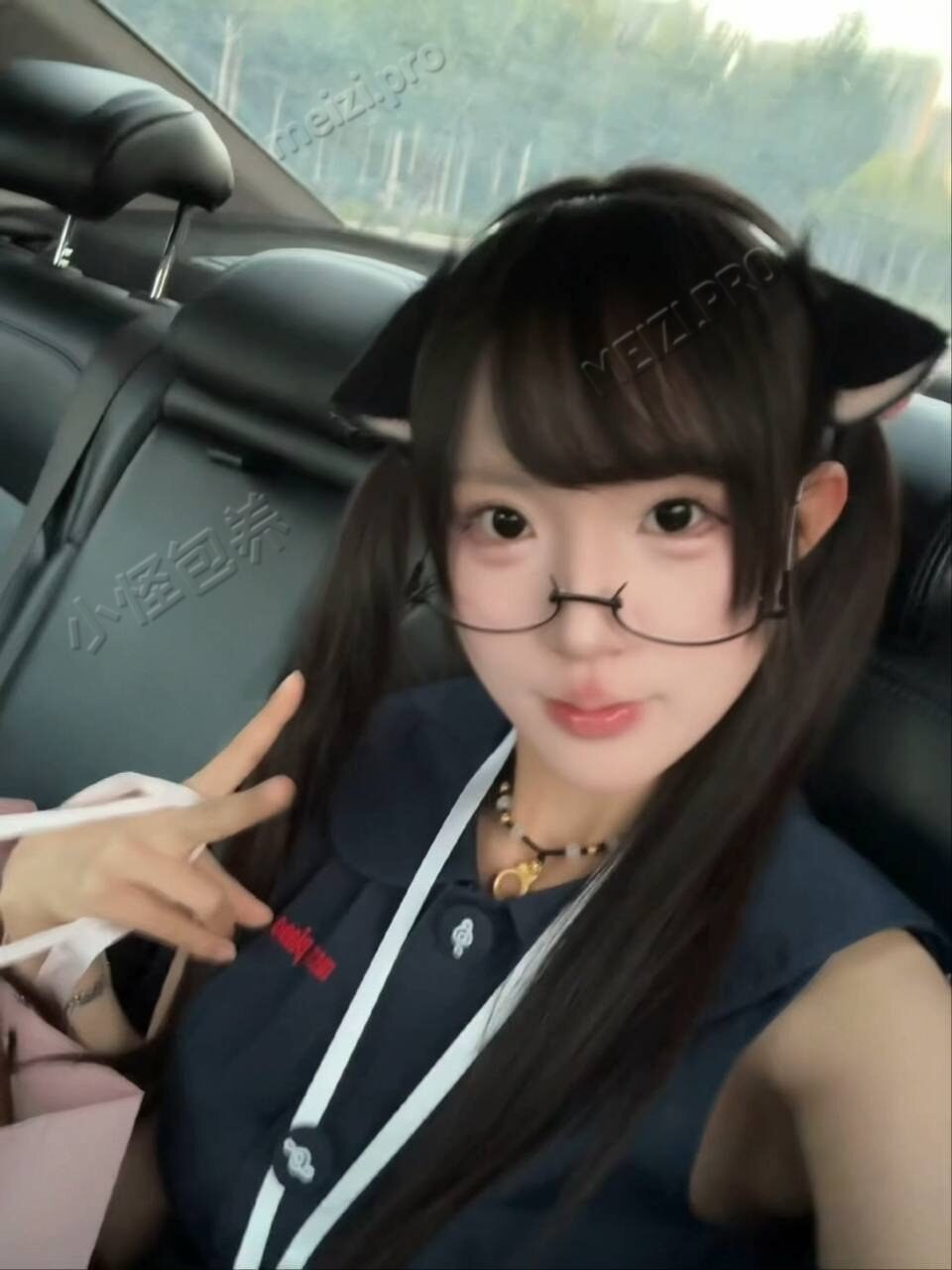陕西 西安 19岁 160cm 84 B杯 学生 乖巧听话 皮肤好双马尾半永久 SM:是 无套:否 口交:可 过夜:可 可飞:可，有港澳通行证 价格:30 特点:乖巧听话 皮肤好双马尾半永久