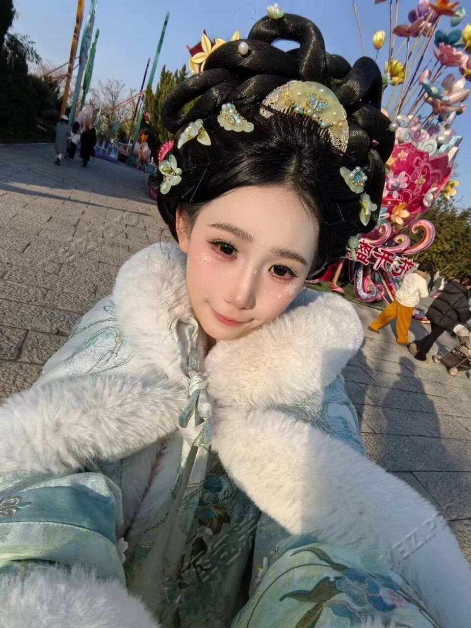 云南 昆明 21岁 158cm 100 B杯 无 会乐器很嫩,活力充沛可提供良好的情绪价值 SM:轻微 无套:否 口交:可 过夜:可 可飞:可 价格:5 特点:会乐器很嫩,活力充沛可提供良好的情绪价值