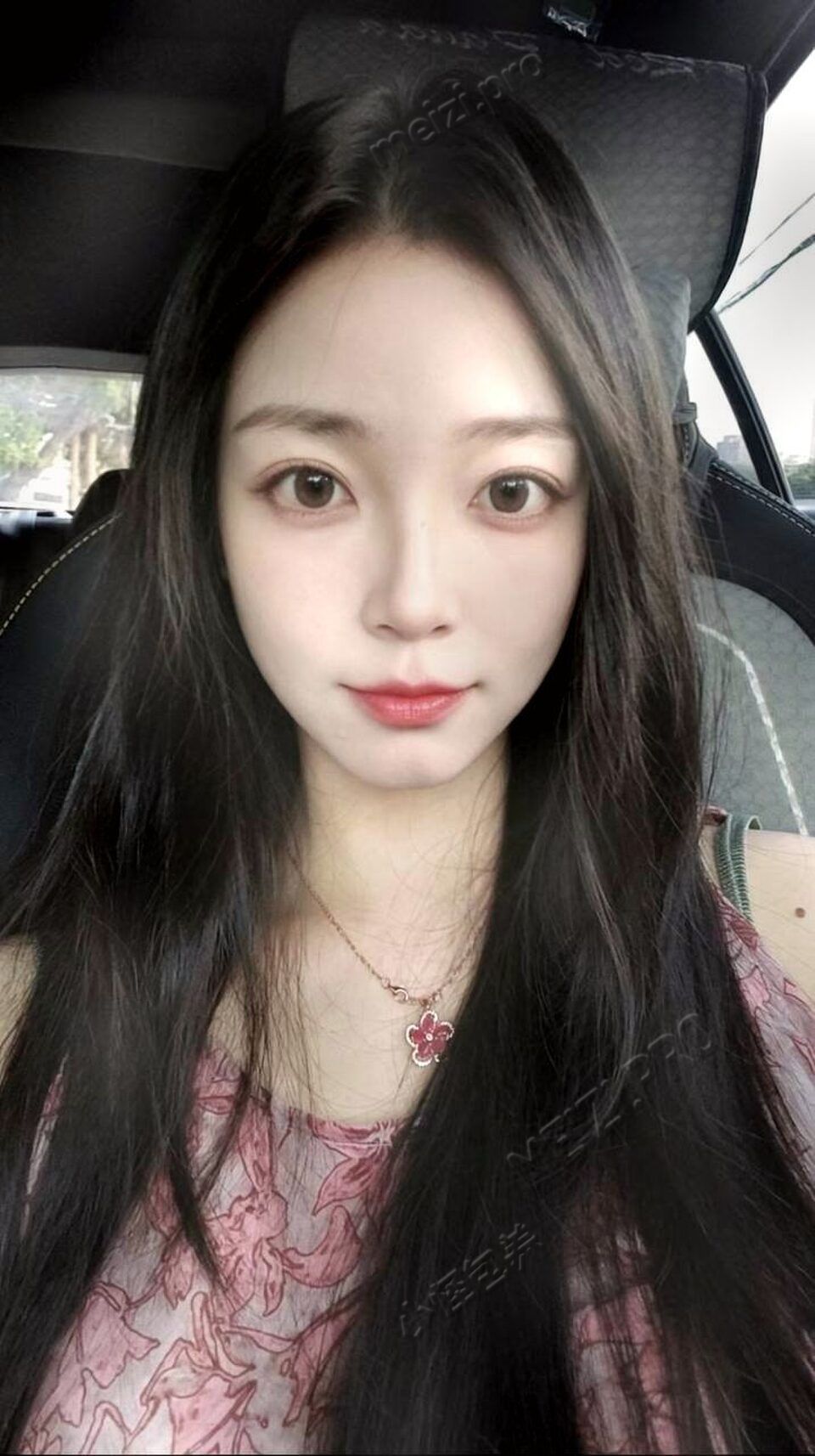 湖南 长沙 24岁 164cm 48 C杯 设计师 甜妹儿,会书法,绘画,精通英语,水多,听话 SM:否 无套:否 口交:可 过夜:可 同居:否 可飞:能 价格:8 特点:甜妹儿,会书法,绘画,精通英语,水多,听话