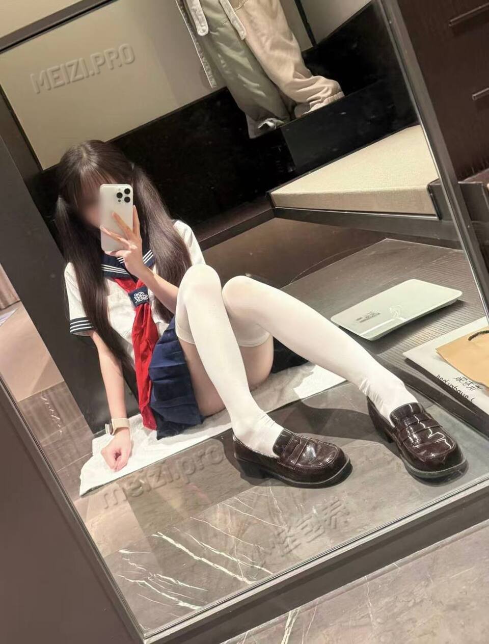 江苏 南京 18岁 160cm 84 B杯 学生 反差 可爱 不该问的不会问 抽烟纹身:有纹身 SM:否 无套:可 口交:可 过夜:可 同居:否 可飞:可 周边 价格:5 特点:反差 可爱 不该问的不会问