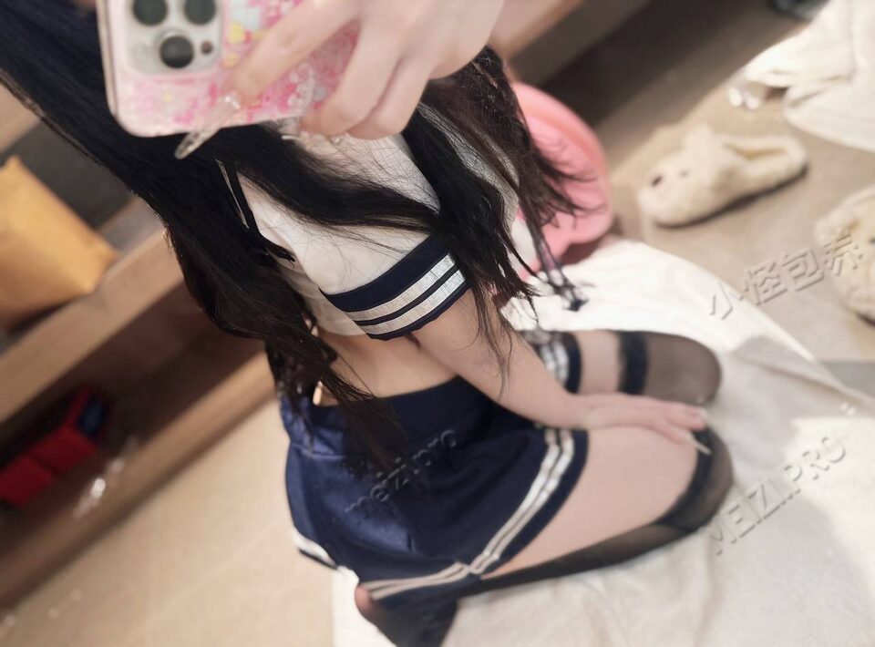 福建 福州 18岁 165cm 92 D杯 学生 可爱听话 嫩 抽烟纹身:有抽烟有纹身 SM:是 无套:可 口交:可 过夜:可 同居:看情况 可飞:可 价格:5-10 特点:可爱听话 嫩