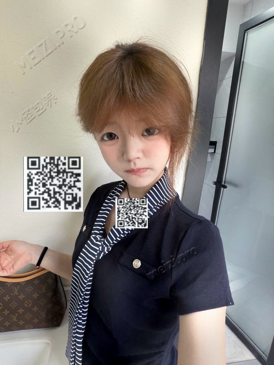 福建 厦门 18岁 160cm 80 B杯 工作 爱笑开朗没有公主病,可爱 SM:否 无套:可 口交:可 过夜:可 同居:可 可飞:可 价格:5 特点:爱笑开朗没有公主病,可爱
