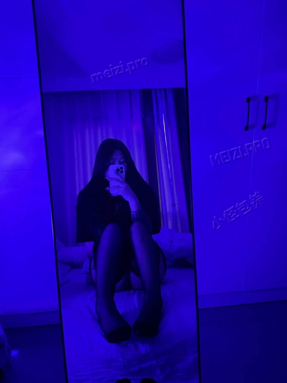 陕西 西安 20岁 170cm 59 C杯 自由职业 性格开朗,比较好相处,妩媚动人,胸大水嫩,服务温柔细致,可盐可甜,活泼开朗,知趣懂事性感十足,情绪价值丰富不粘人,待开发更多的新玩法 抽烟纹身:不抽烟有纹身 SM:是 无套:可 口交:可 过夜:可 同居:否 可飞:否 价格:4-8 特点:性格开朗,比较好相处,妩媚动人,胸大水嫩,服务温柔细致,可盐可甜,活泼开朗,知趣懂事性感十足,情绪价值丰富不粘人,待开发更多的新玩法