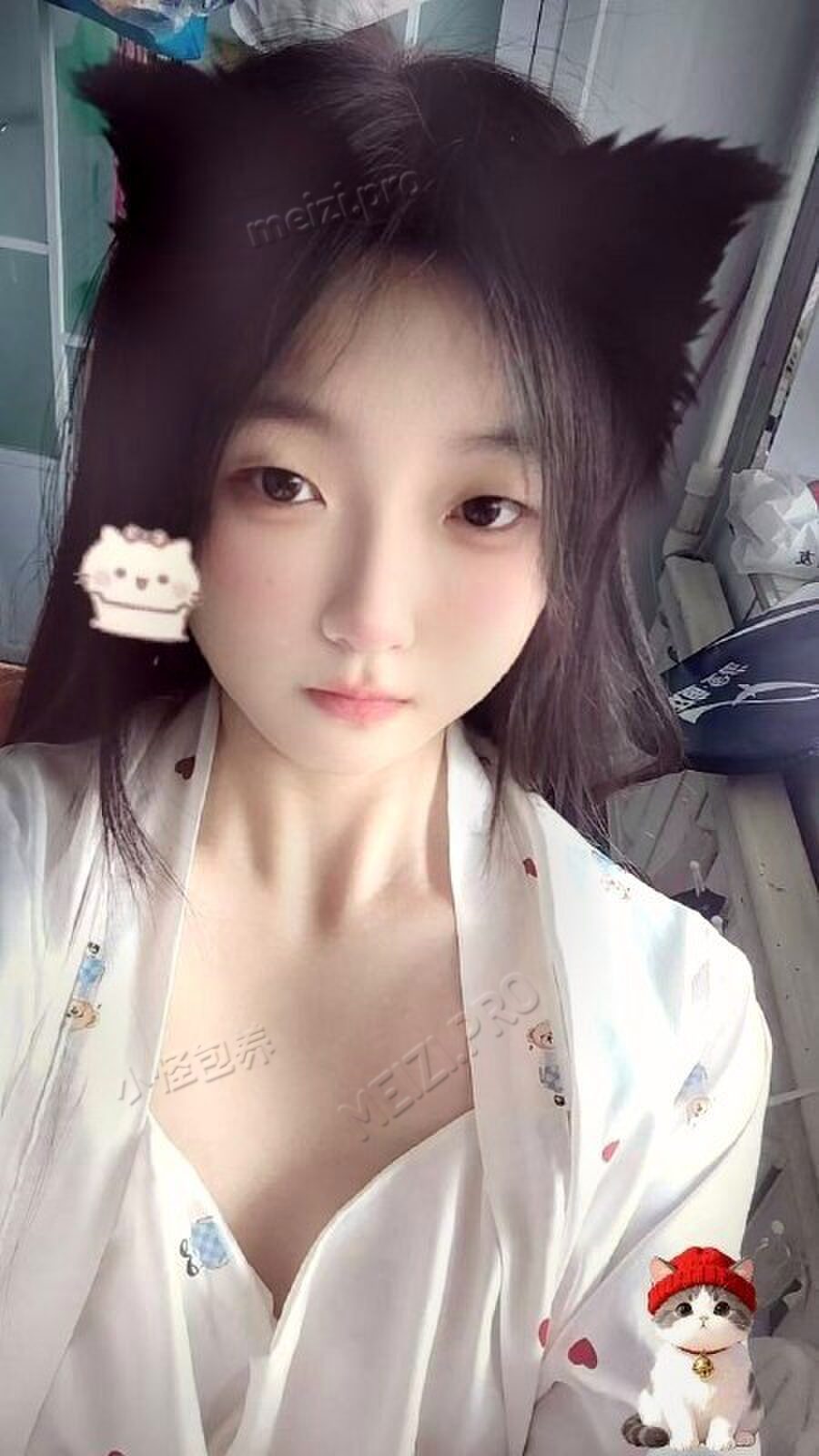 黑龙江 齐齐哈尔 17岁 168cm 107 B杯 学生 抽烟纹身:无 SM:否 无套:否 口交:可 过夜:否 同居:否 可飞:否 价格:8