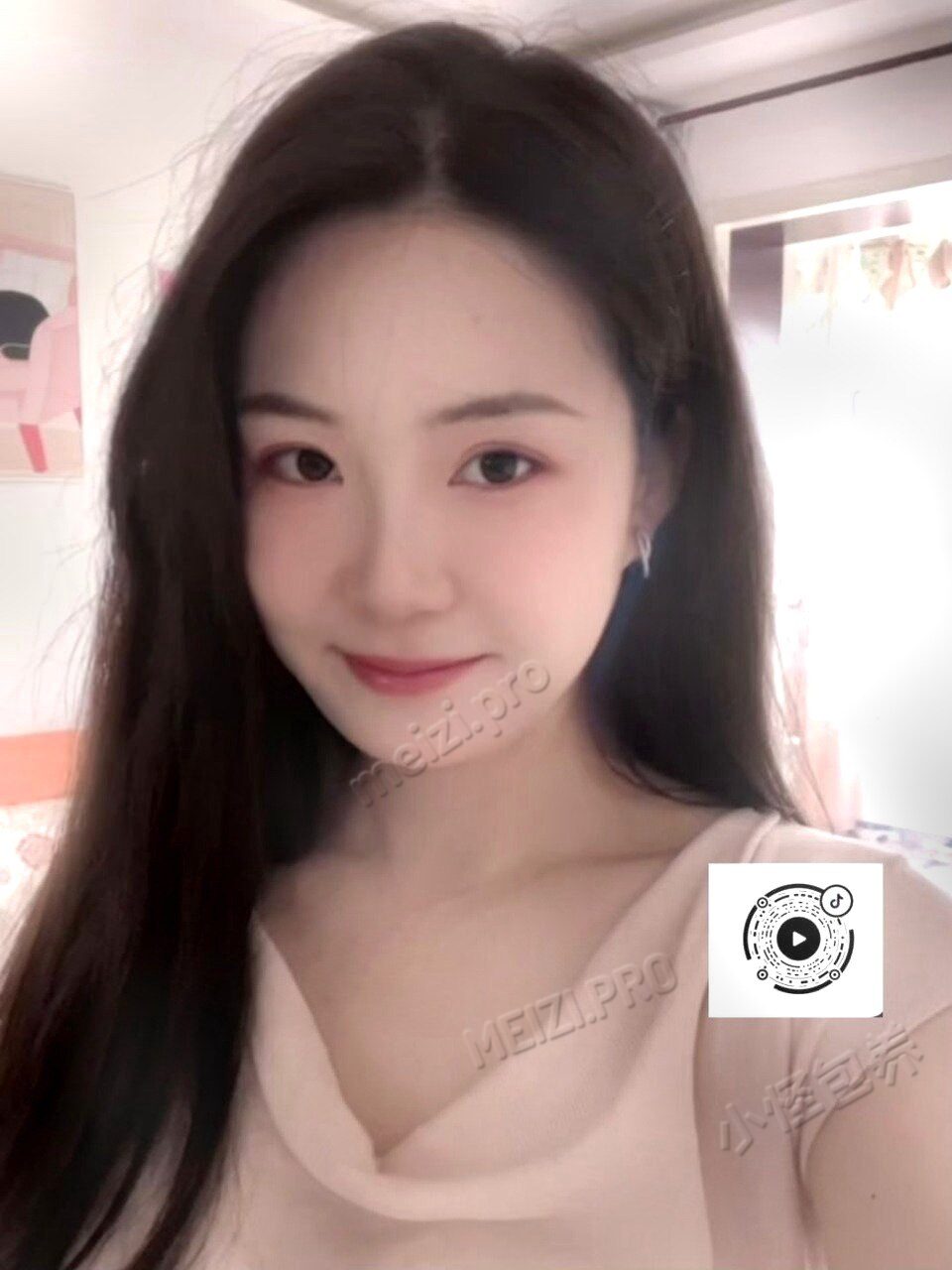 甘肃 兰州 27岁 165cm 100 B杯 工作 性格好 温柔 抽烟纹身:无 SM:是 无套:否 口交:可 过夜:可 同居:可 可飞:能 价格:15 特点:性格好 温柔