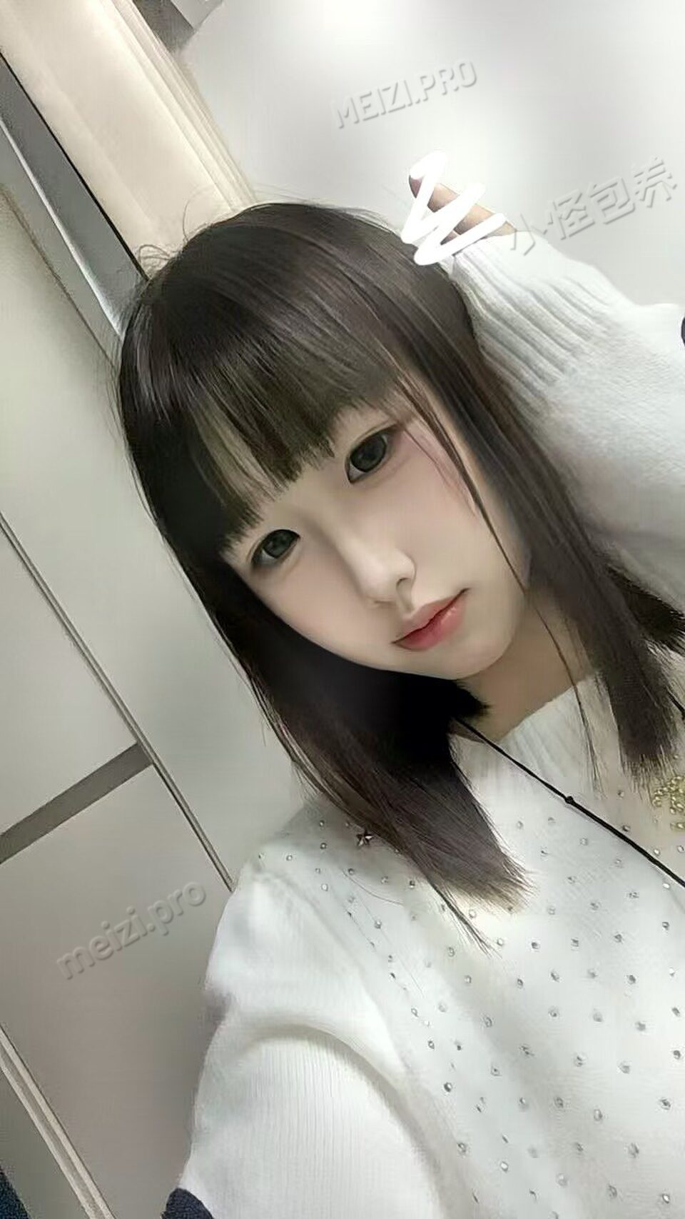 河南 安阳 17岁 164cm 82 A杯 无业 乖 抽烟纹身:无 SM:是 无套:可 口交:可 过夜:可 同居:可 可飞:可以 价格:30 特点:乖