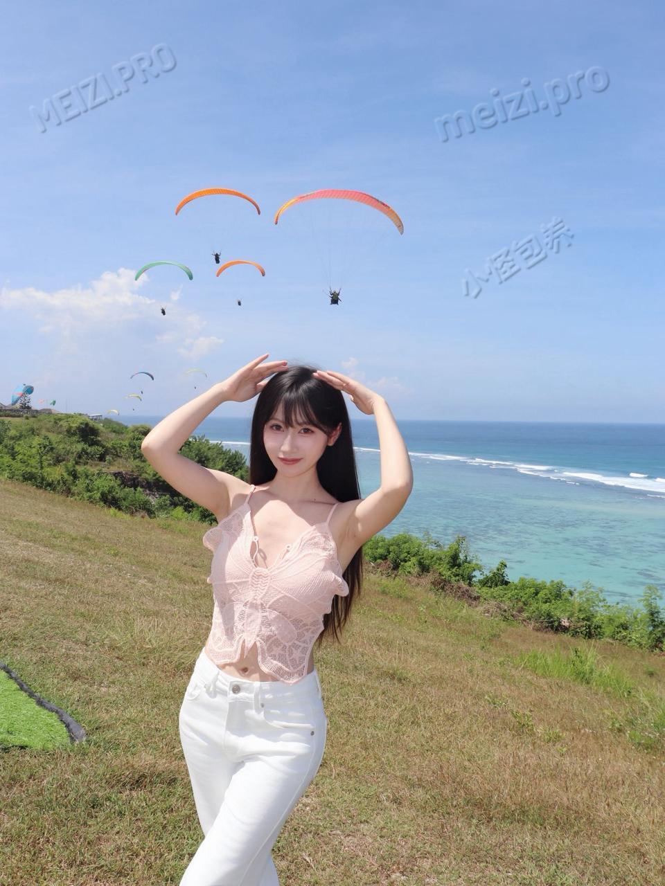 广东 广州 22岁 162cm 85 B杯 学生 一本在读大学生清纯可爱无整，皮肤白光滑细腻，性格温柔可爱，善解人意。从小就是乖乖女一枚，没有任何不良嗜好，喜欢爬山徒步普拉提 抽烟纹身:无 SM:是 无套:否 口交:否 过夜:可 同居:否 可飞:可 外省 港澳 价格:15 特点:一本在读大学生清纯可爱无整，皮肤白光滑细腻，性格温柔可爱，善解人意。从小就是乖乖女一枚，没有任何不良嗜好，喜欢爬山徒步普拉提