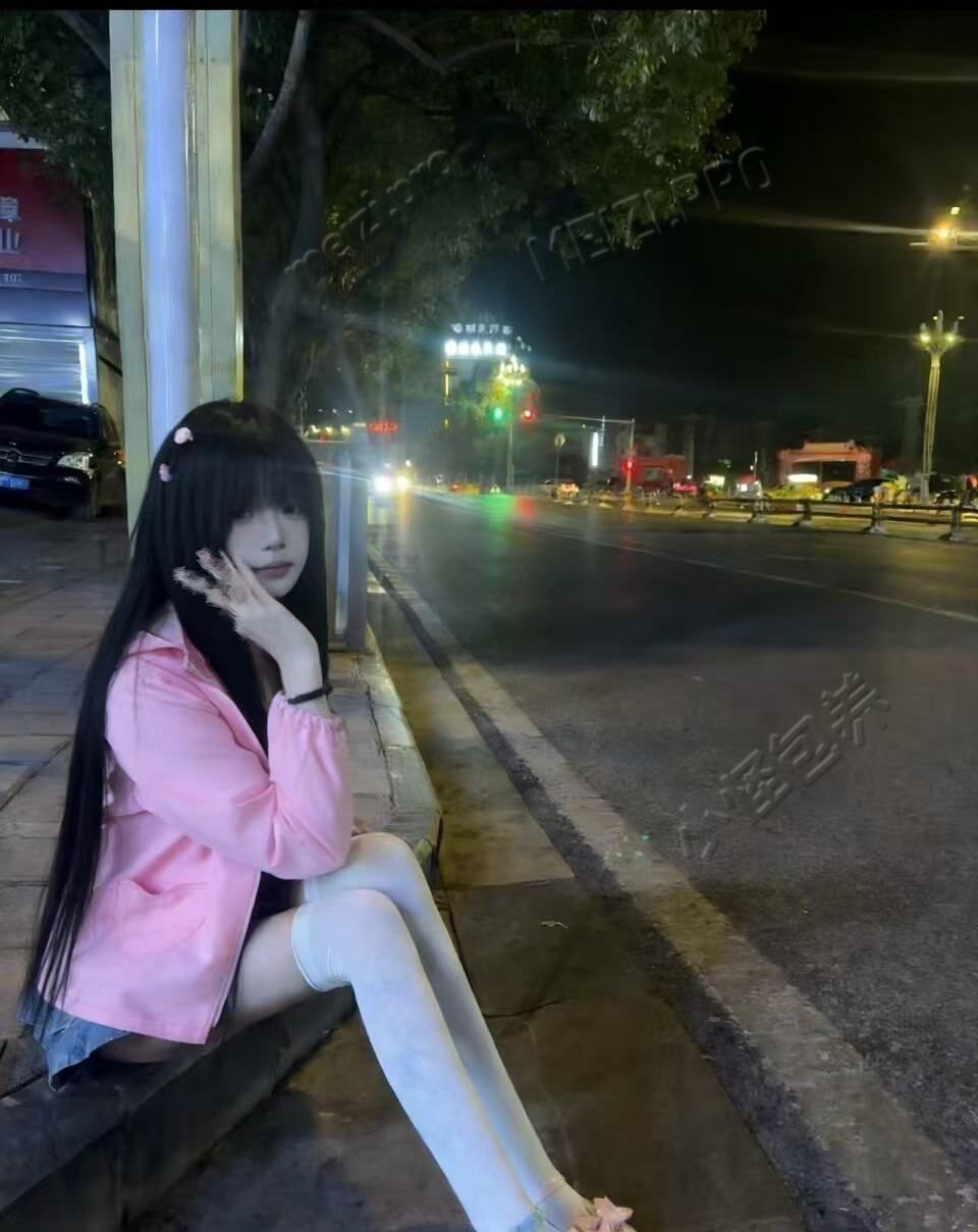 云南 昭通 18岁 168cm 93 A杯 刚毕业 粉嫩温柔听话颜值高素颜可爱身材好乖巧懂事呆萌可爱性经历少 抽烟纹身:有纹身 SM:是 无套:可 口交:否 过夜:可 同居:可 可飞:可 全国可飞 价格:10 特点:粉嫩温柔听话颜值高素颜可爱身材好乖巧懂事呆萌可爱性经历少