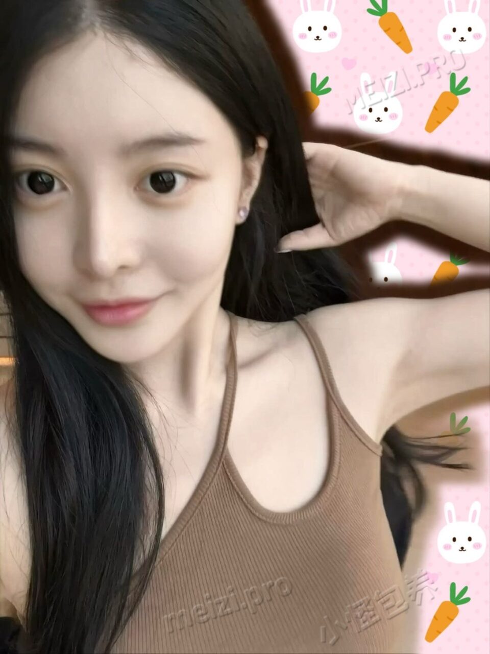广东 深圳 23岁 165cm 95 B杯 待业 冷白皮 清纯甜美类型 刚毕业 温柔乖巧 情商高 学习过8年的舞蹈(民族舞 现代舞 国标舞 )肢体柔软 可素颜见 抽烟纹身:无 SM:否 无套:否 口交:可 过夜:可 可飞:可 价格:100 特点:冷白皮 清纯甜美类型 刚毕业 温柔乖巧 情商高 学习过8年的舞蹈(民族舞 现代舞 国标舞 )肢体柔软 可素颜见