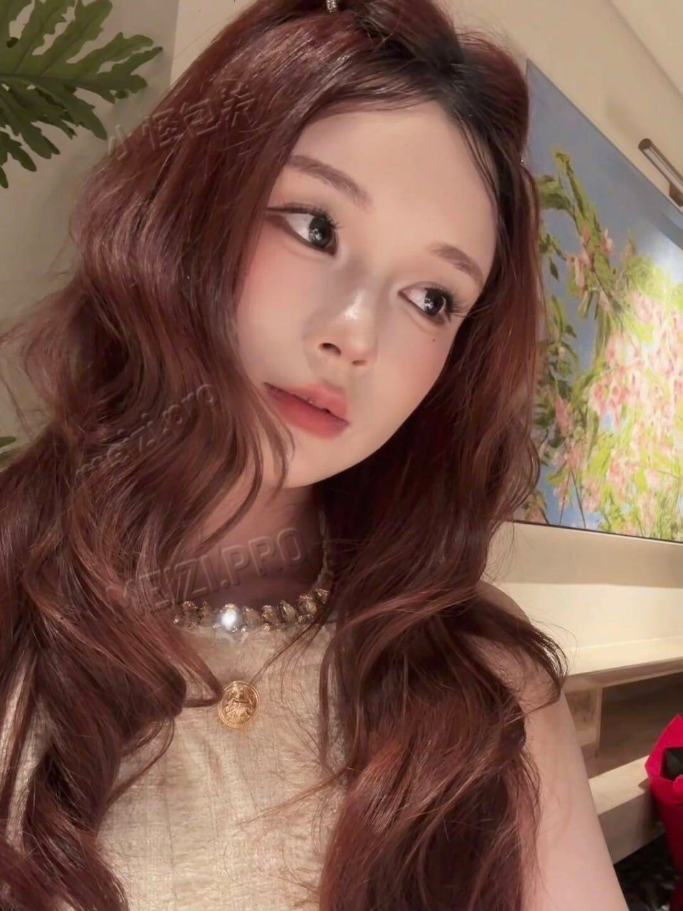 广东 广州 21岁 160cm 86 工作 喜欢跳舞运动，圈子简单干净。无整容。 抽烟纹身:无纹身 SM:否 无套:否 口交:否 过夜:可 同居:否 可飞:可（外地一天+1K） 价格:15 特点:喜欢跳舞运动，圈子简单干净。无整容。