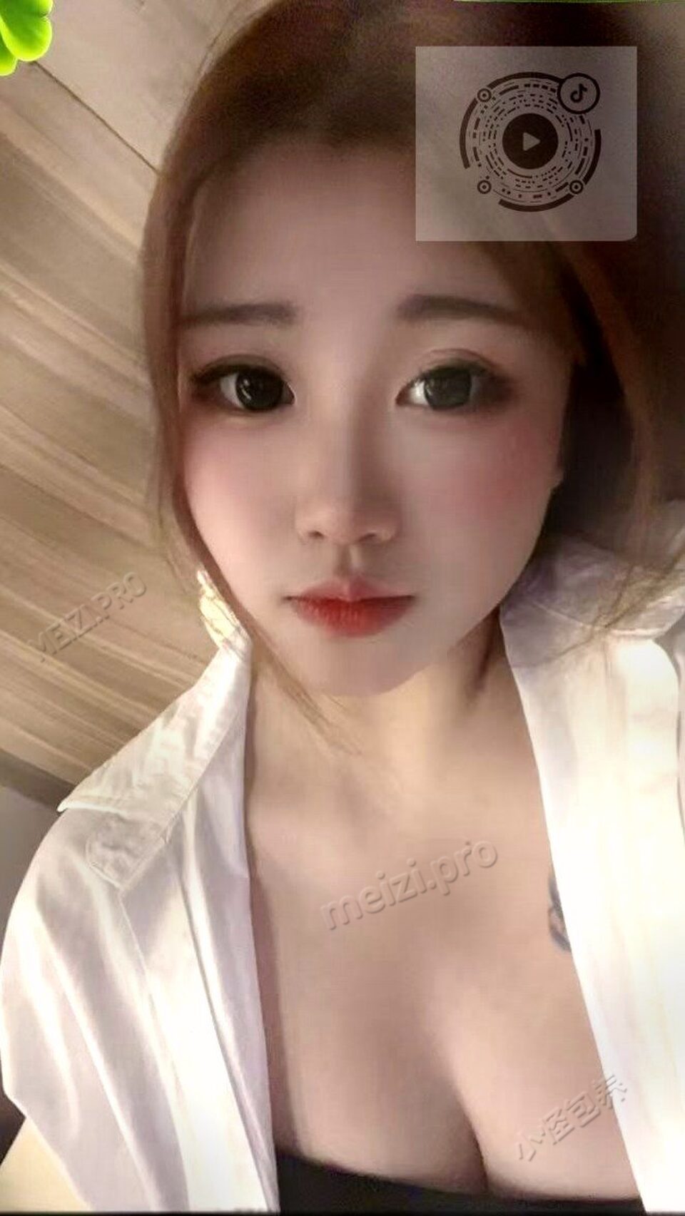 浙江 宁海 30岁 165cm 140 D杯 美导 可爱,听话 抽烟纹身:有纹身 SM:否 无套:可 口交:可 过夜:可 同居:可 可飞:可 价格:3 特点:可爱,听话