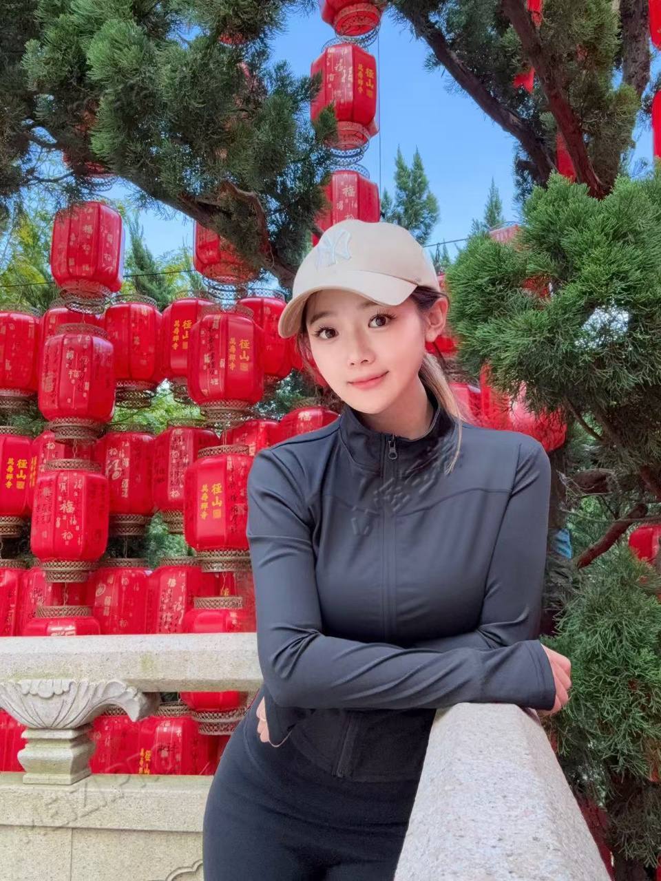 浙江 杭州 26岁 157cm 105 C杯 运营 情商高,会聊天 抽烟纹身:无 SM:是 无套:否 口交:可 过夜:可 可飞:可 特点:情商高,会聊天