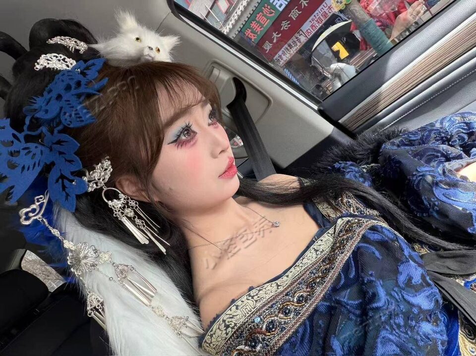 四川 广元 17岁 155cm 90 C杯 学生 M SM:否 无套:可 口交:可 过夜:否 同居:否 可飞:可 最好四川省内 外地加点米 价格:15 特点:M