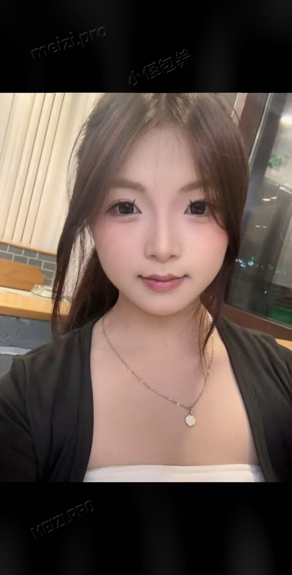 浙江 杭州 18岁 163cm 101 B杯 医美助理 乖巧听话温柔体贴皮肤白嫩善解人意情绪价值给的足懂配合性方面不太熟悉但是好学 抽烟纹身:抽烟无纹身 SM:轻度 无套:可 口交:可 过夜:可 同居:否 可飞:可其他城市 港澳10月底后 价格:9 特点:乖巧听话温柔体贴皮肤白嫩善解人意情绪价值给的足懂配合性方面不太熟悉但是好学