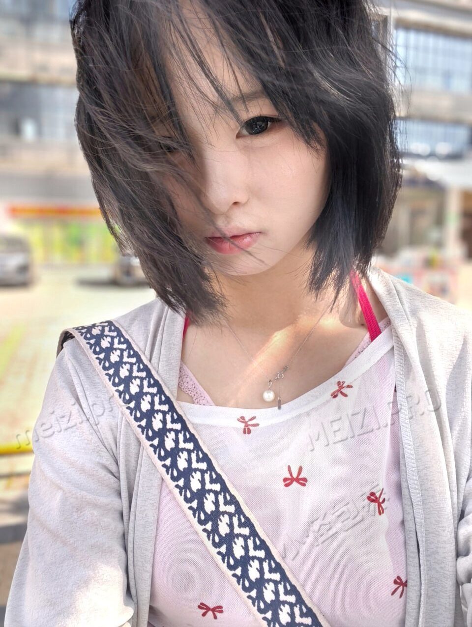 内蒙古 乌兰察布 19岁 170cm 110 B杯 学生 懂事听话，可爱听话 清纯可爱 乖巧伶俐，可盐可甜，小鸟依人，活好反差，娇小玲珑，会提供情绪价值，待开发更多的新玩法 抽烟纹身:无 SM:否 无套:可 口交:可 过夜:否 同居:否 可飞:可 呼市，张家口，北京 价格:4-8 特点:懂事听话，可爱听话 清纯可爱 乖巧伶俐，可盐可甜，小鸟依人，活好反差，娇小玲珑，会提供情绪价值，待开发更多的新玩法
