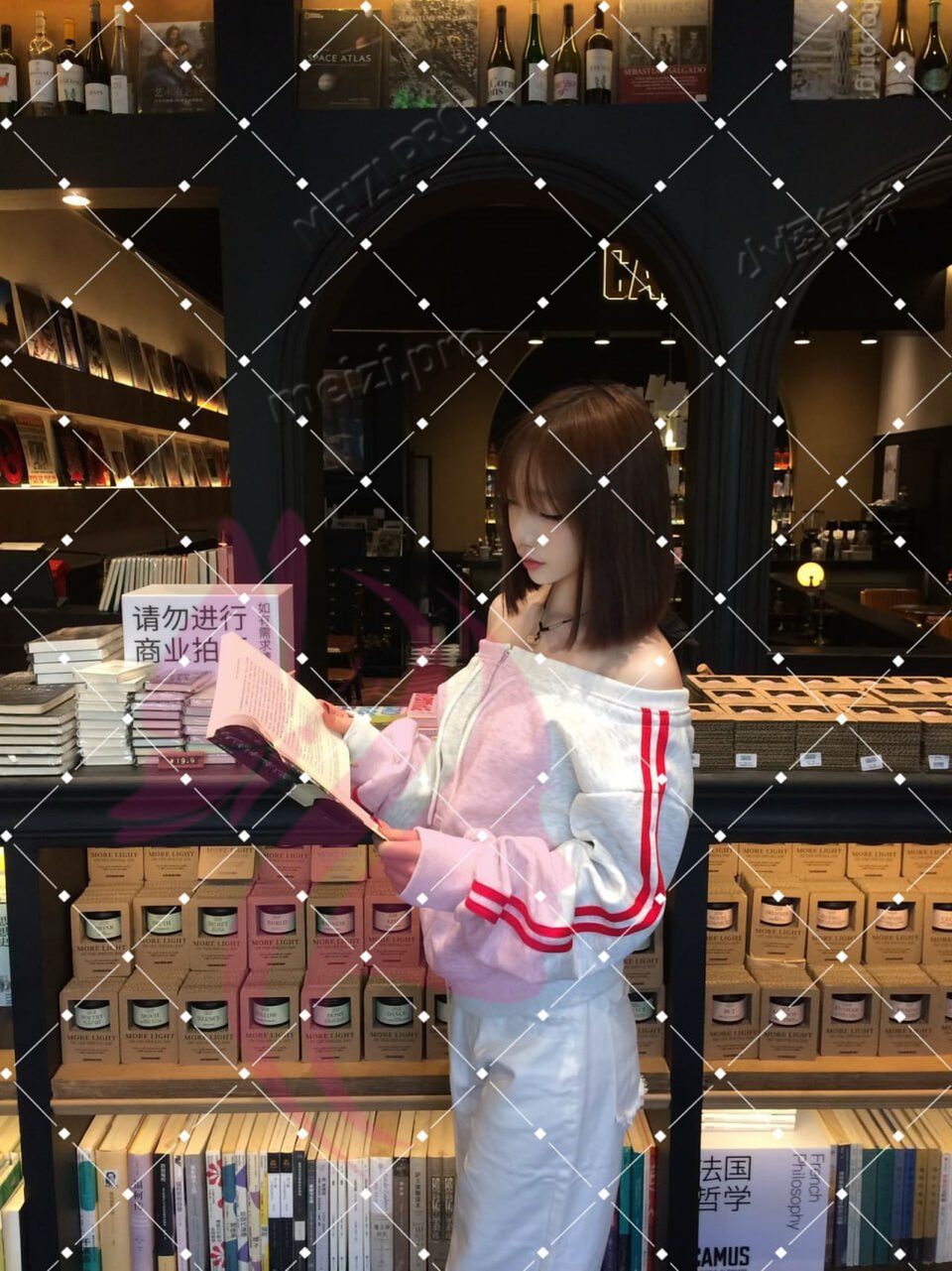 广东 广州 21岁 160cm 40 B杯 无 听话 身材好 能够提供情绪价值 抽烟纹身:不抽烟有纹身 SM:否 无套:可 口交:可 过夜:可 同居:可 可飞:可 价格:18 特点:听话 身材好 能够提供情绪价值
