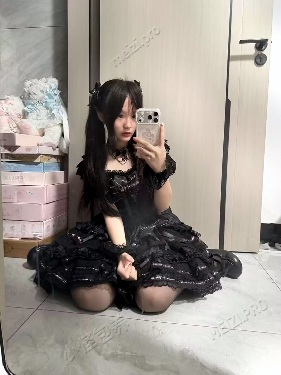 广西 河池 18岁 155cm 80 B杯 学生 抽烟纹身:无 SM:否 无套:可 口交:否 过夜:可 可飞:可 价格:5