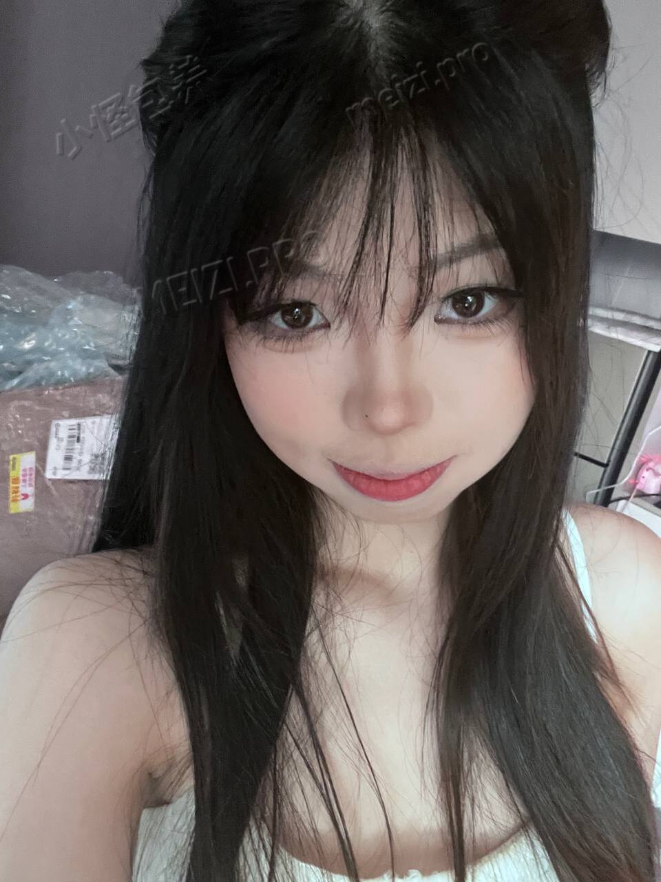 广东 深圳 23岁 161cm 91 A杯 无 配合度高 抽烟纹身:无纹身 SM:是 无套:否 口交:可 过夜:可 同居:可 可飞:可外省 价格:4 特点:配合度高