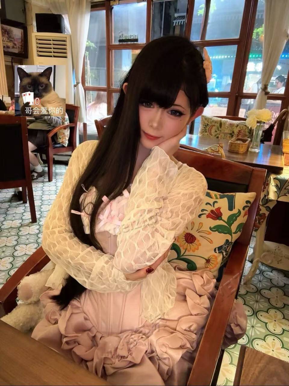 广东 广州 18岁 158cm 80 B杯 学生 甜妹中度m 抽烟纹身:无 SM:是 无套:可 口交:可 过夜:可 同居:否 可飞:否 价格:10 特点:甜妹中度m