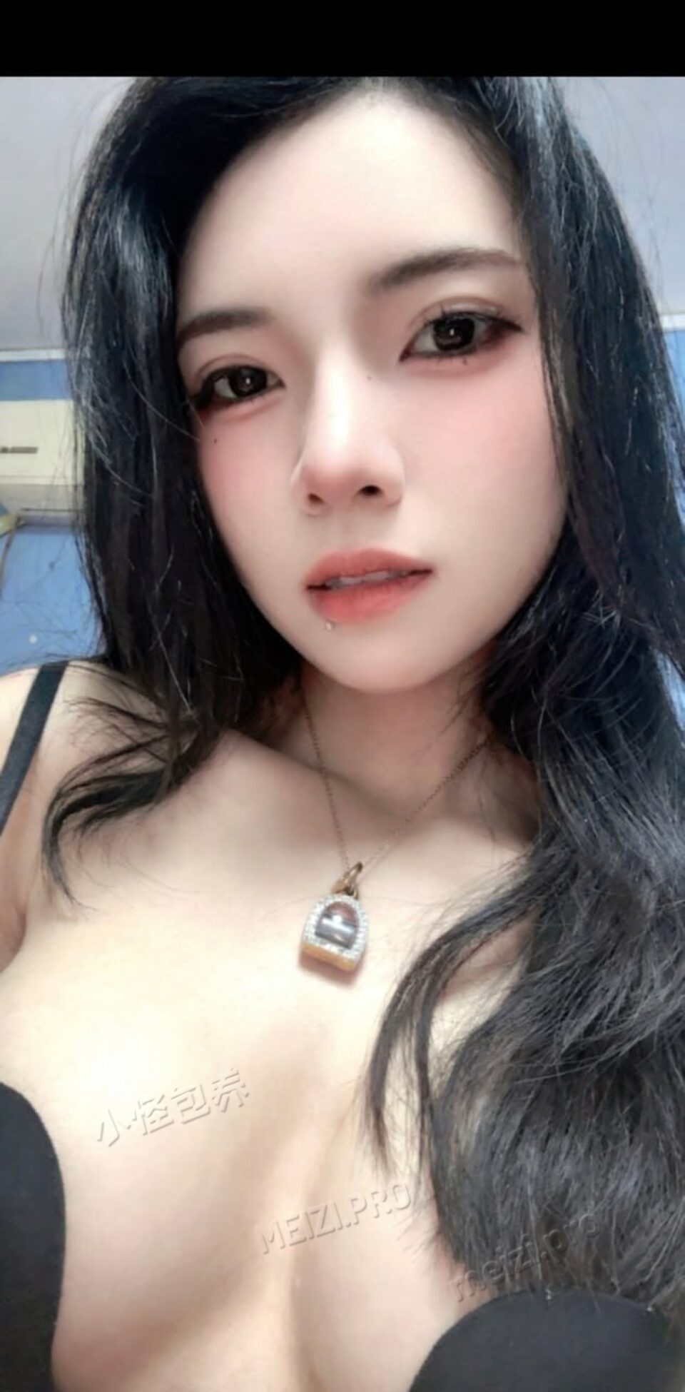 江苏 南京 21岁 160cm 90 C杯 无 活泼可爱气氛好,玩的开,照片都是非常真实的 SM:去问 无套:可 口交:可 过夜:可 同居:否 可飞:可 价格:15 特点:活泼可爱气氛好,玩的开,照片都是非常真实的
