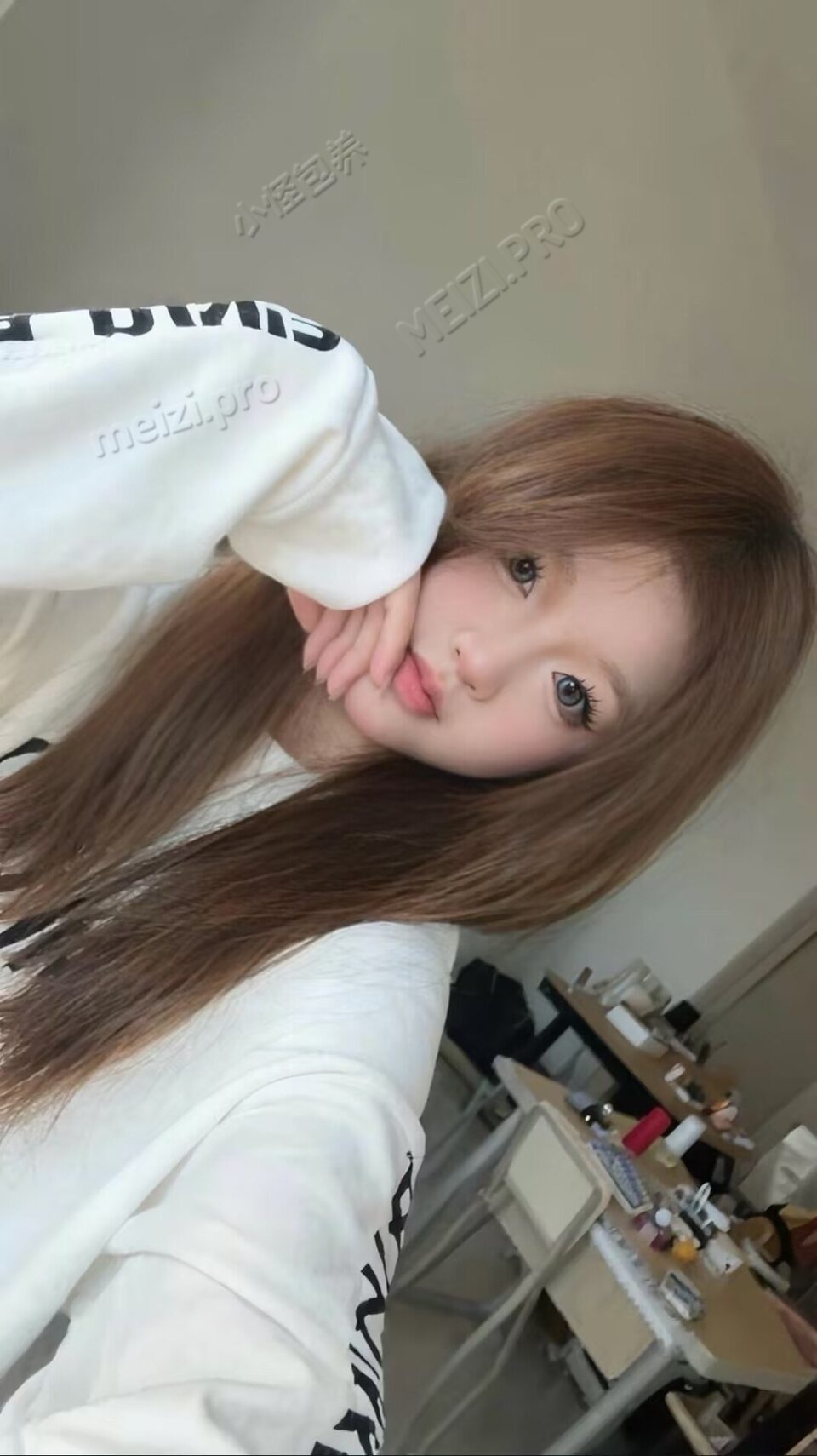 河北 承德 16岁 175cm 125 C杯 化妆师 水多听话 抽烟纹身:无纹身 SM:是 无套:可 口交:可 过夜:可 同居:可 可飞:能 价格:15 特点:水多听话