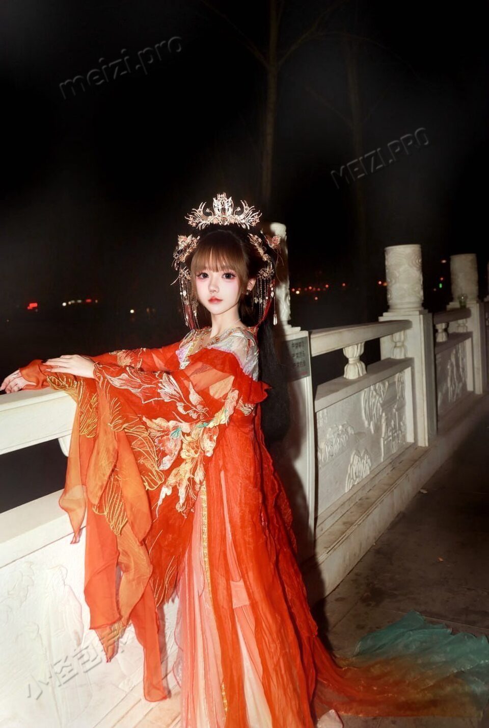 山东 济南 18岁 152cm 93 B杯 反差有唇钉,接受度高长相软萌可爱,性格更是天花板级别:不作不闹、听话懂事,拿捏得死死的。跟她在一起完全没有压力,给点阳光就灿烂,巨好哄 抽烟纹身:无 SM:是 无套:可 口交:可 过夜:可 可飞:可 价格:4-25 特点:反差有唇钉,接受度高长相软萌可爱,性格更是天花板级别:不作不闹、听话懂事,拿捏得死死的。跟她在一起完全没有压力,给点阳光就灿烂,巨好哄