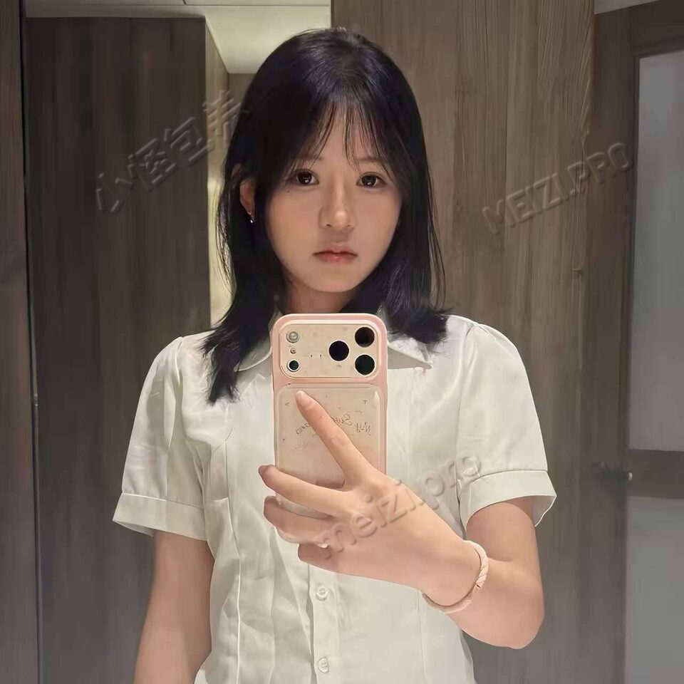 广东 深圳 18岁 163cm 98 A杯 美容 娇喘好听 屁股翘 乖顺 情绪价值满满 情商高 SM:是 无套:可 口交:否 过夜:可 可飞:可 有港澳通行证 价格:8 特点:娇喘好听 屁股翘 乖顺 情绪价值满满 情商高
