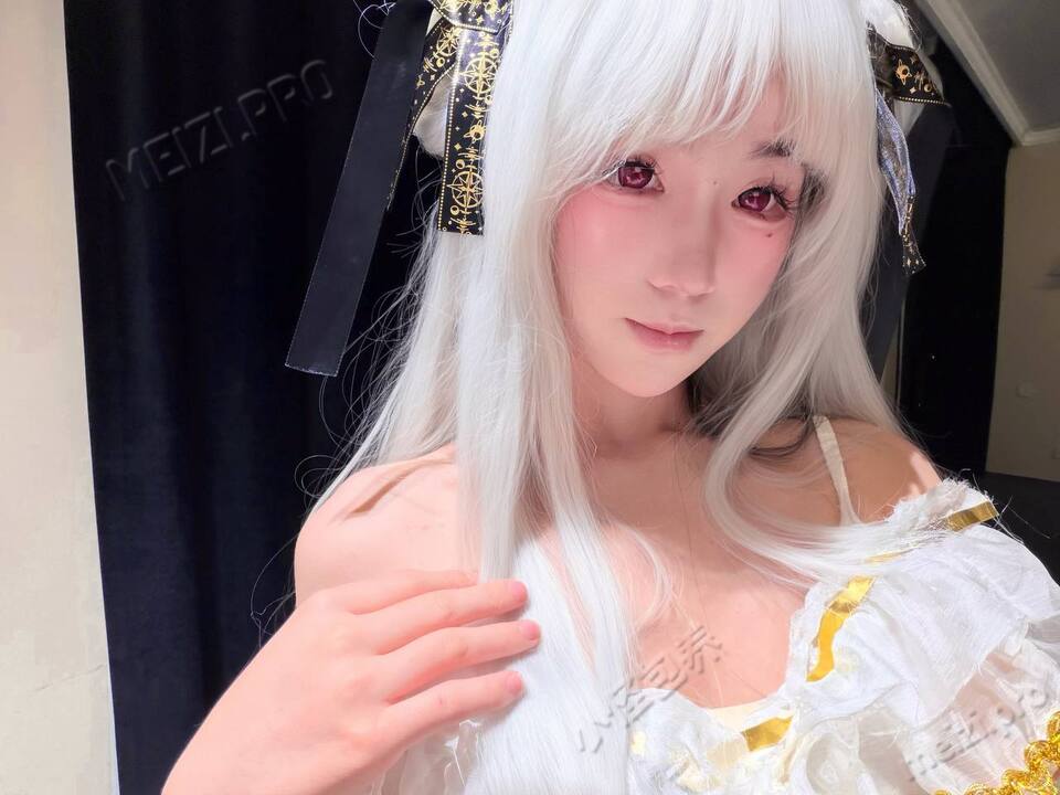 云南 昆明 18岁 158cm 43 B杯 学生 新卡妹妹 身材颜值在线 SM:是 无套:可 口交:可 同居:可 可飞:可 异地 港澳伴游 价格:30 特点:新卡妹妹 身材颜值在线