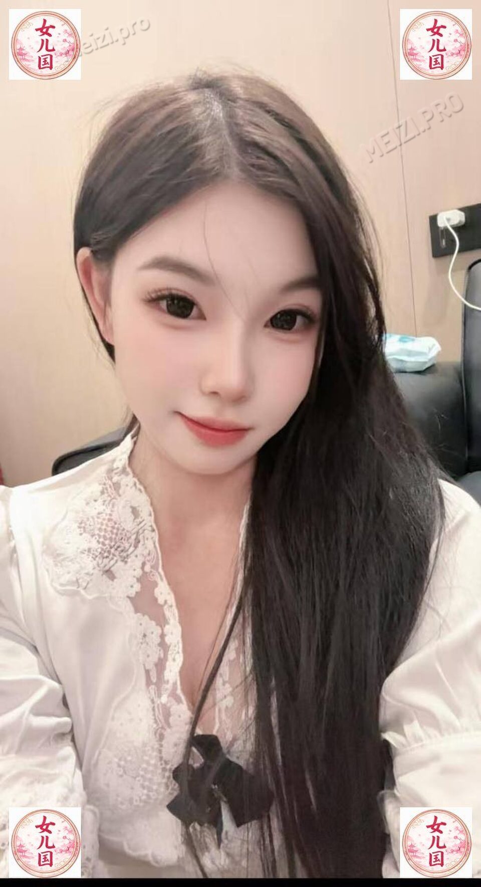 广东 东莞 虎门 24岁 167cm 95 B杯 直播运营 性格开朗，时间观念强 抽烟纹身:无纹身 SM:是 无套:否 口交:可 过夜:可 同居:否 可飞:可 价格:20 特点:性格开朗，时间观念强