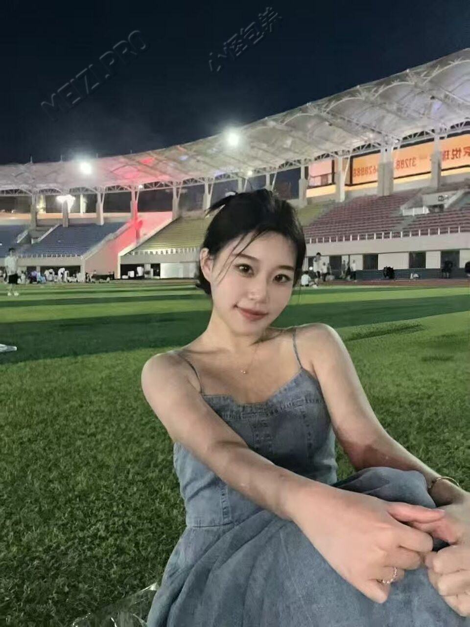 吉林 长春 00岁 164cm 50 B杯 工作 待发掘 抽烟纹身:无 SM:是 无套:可 口交:可 过夜:可 同居:可 可飞:可 价格:6 特点:待发掘