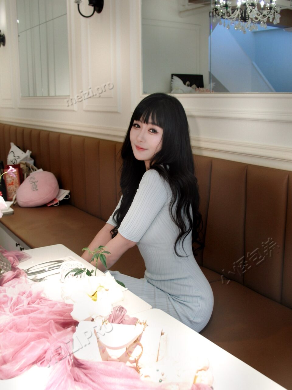 山东 菏泽 18岁 168cm 107 C杯 直播带货 提供情绪价值,乖听话 抽烟纹身:抽烟无纹身 SM:是 无套:可 口交:可 过夜:可 可飞:可 价格:10 特点:提供情绪价值,乖听话