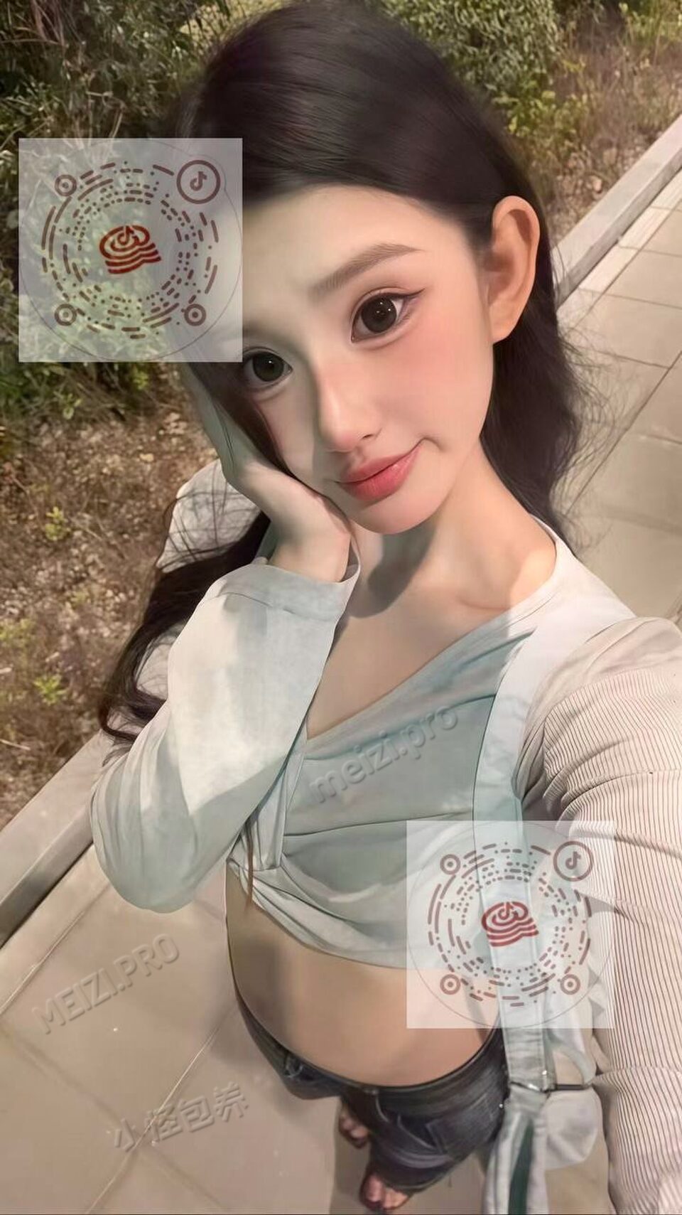 广东 深圳 19岁 171cm 105 B杯 学生 舞蹈生,英语专业做过翻译只谈过一个男朋友,时间不长 抽烟纹身:无纹身 SM:是 无套:否 口交:可 过夜:可 同居:可 可飞:可 价格:10 特点:舞蹈生,英语专业做过翻译只谈过一个男朋友,时间不长
