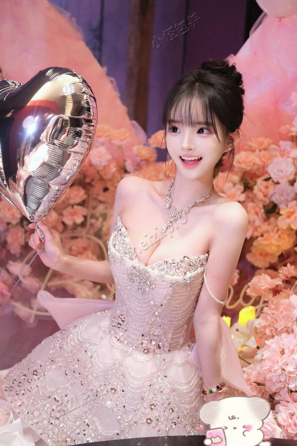 广东 深圳 19岁 160cm 80 B杯 博主 甜美主播 可甜可御 情绪价值好 不夹生 绘画 书法 会做饭 会打高尔夫 会跳舞 全网百万粉丝 抽烟纹身:无纹身 SM:是 无套:否 口交:可 过夜:可 同居:可 可飞:可,港澳台或安全国家 价格:90 特点:甜美主播 可甜可御 情绪价值好 不夹生 绘画 书法 会做饭 会打高尔夫 会跳舞 全网百万粉丝