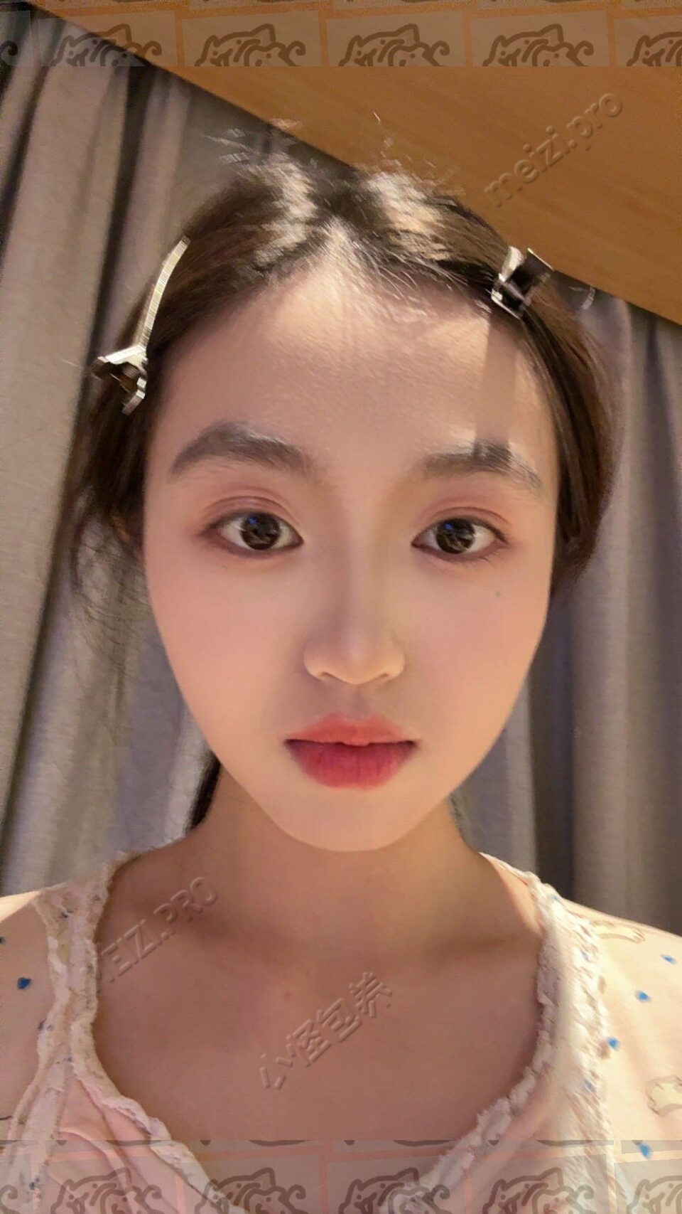 陕西 西安 20岁 163cm 94 A杯 学生 听话懂事乖巧 不做作 圈子干净 粉嫩紧 奶头敏感 配合好 反差 水多 会提供情绪价值 抽烟纹身:无纹身 SM:没试过 无套:可 口交:可 过夜:可 同居:否 可飞:假期可以 价格:5 特点:听话懂事乖巧 不做作 圈子干净 粉嫩紧 奶头敏感 配合好 反差 水多 会提供情绪价值