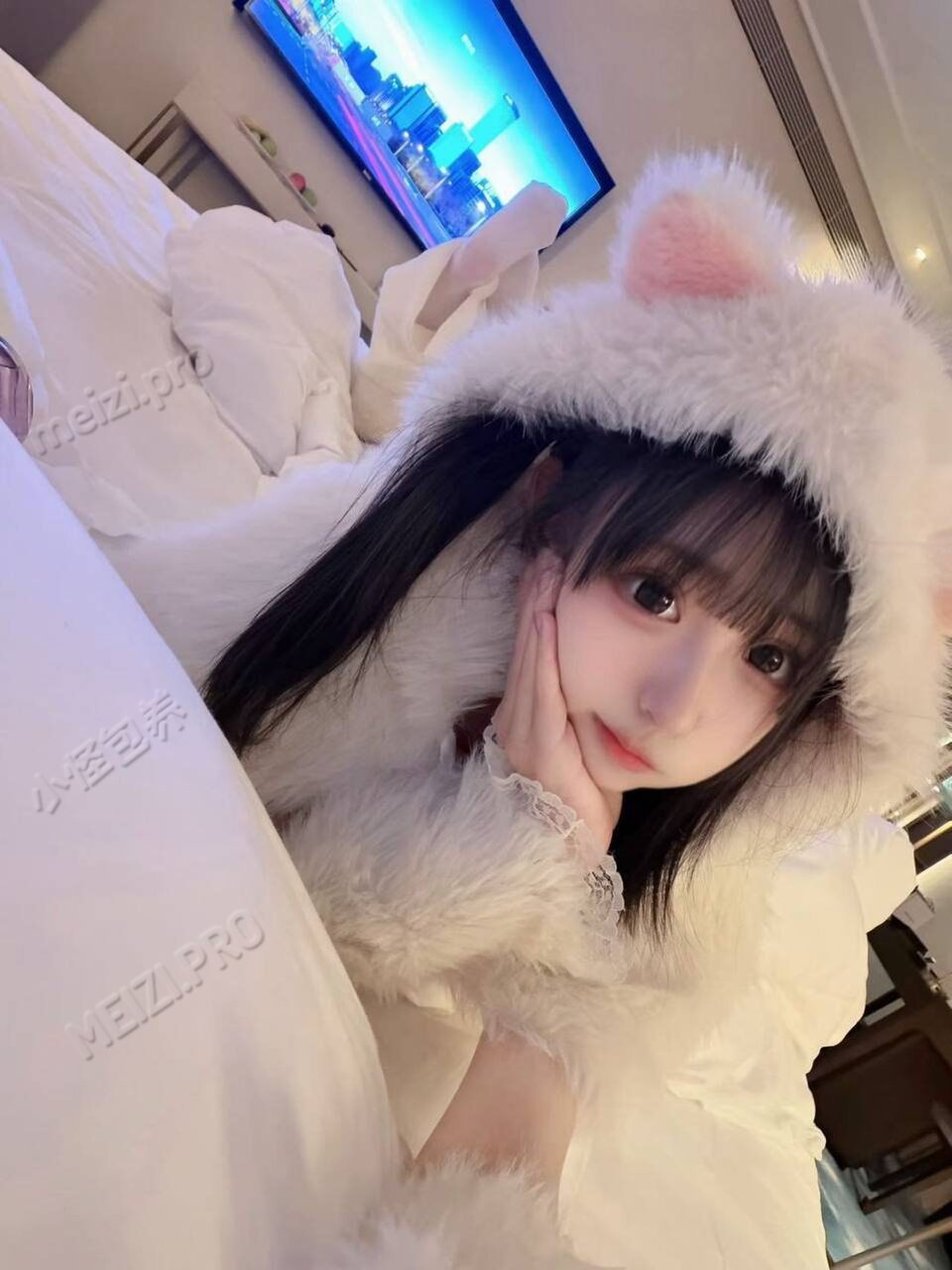 江苏 苏州 19岁 162cm 44 B杯 双马尾萝莉 听话乖巧 抽烟纹身:无 SM:轻微 无套:加钱可 口交:可 过夜:可 可飞:可 价格:15 特点:双马尾萝莉 听话乖巧